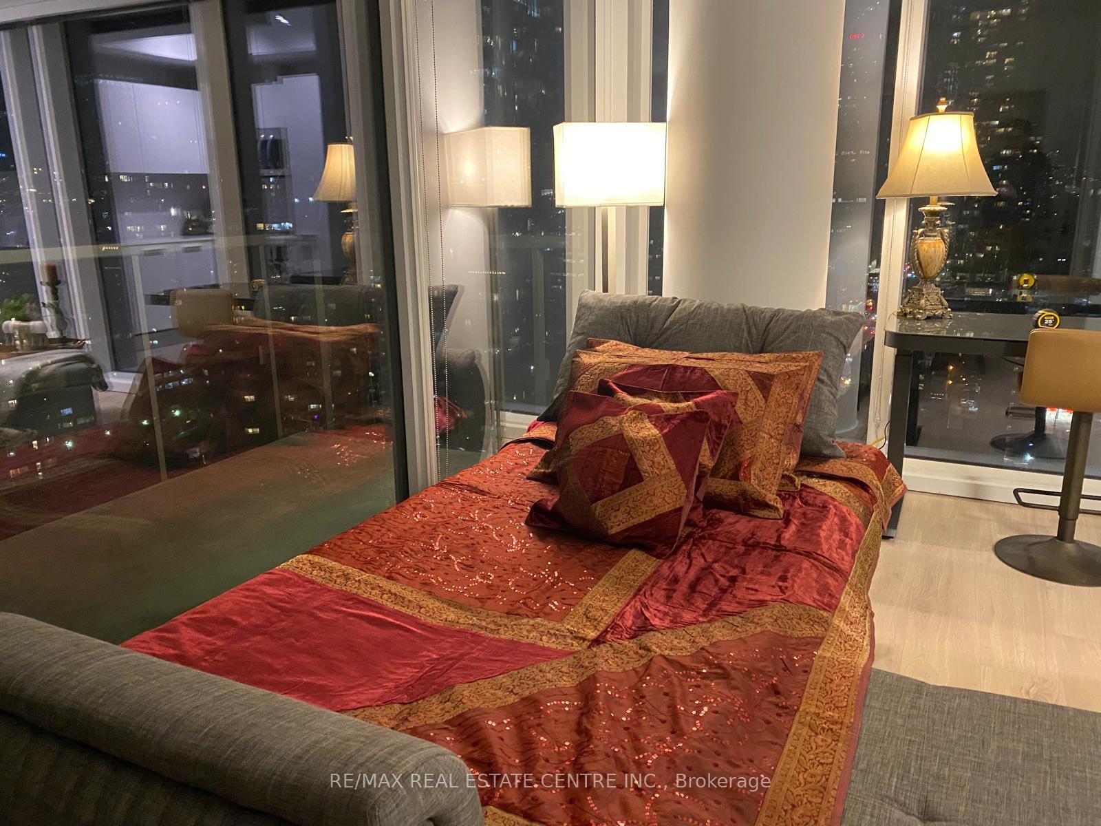 Photo 9 of Unit 2701, 3 Gloucester Street, Toronto, Church-Yonge Corridor — HOMEH