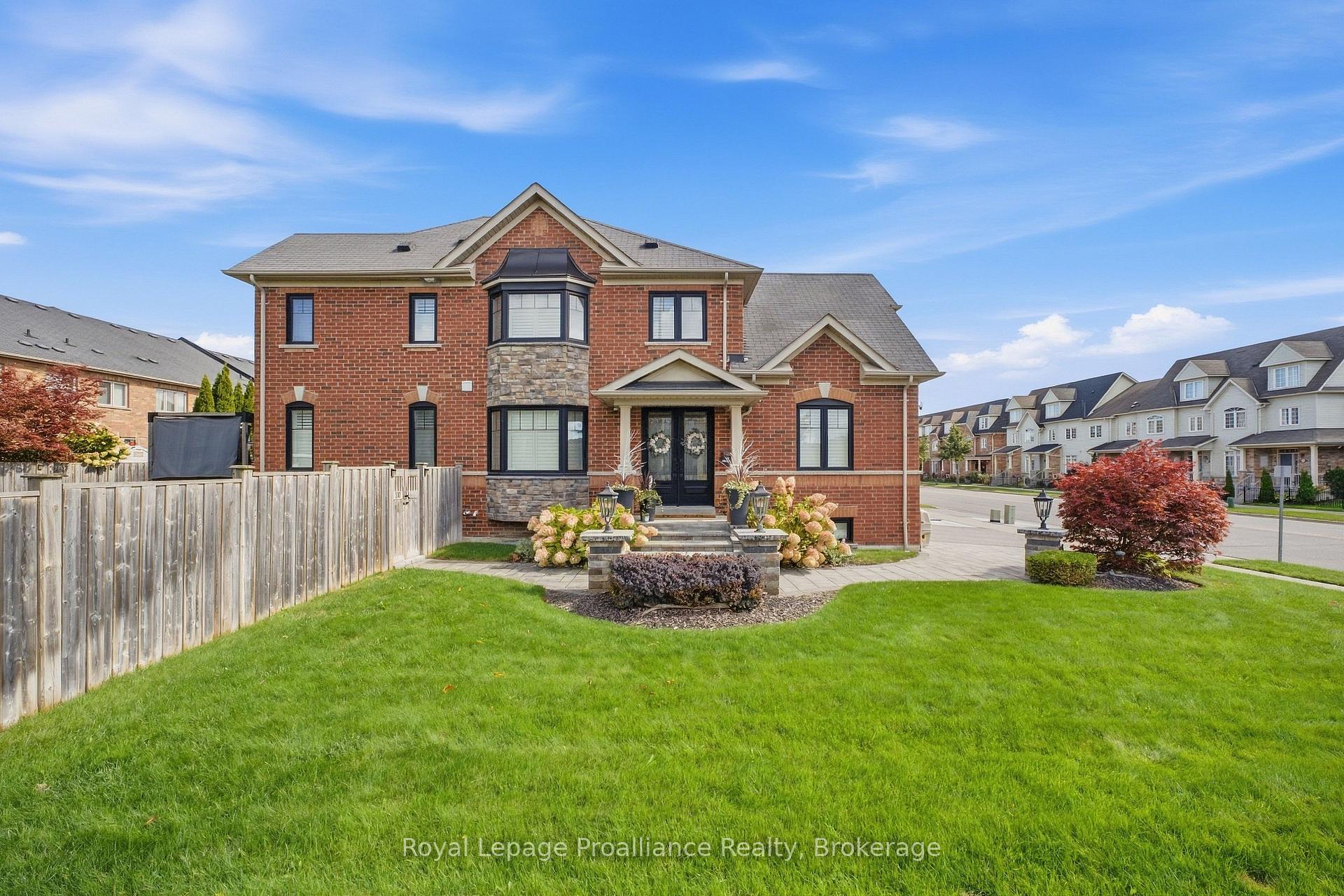 Photo 3 of 110 Kenneth Hobbs Avenue, Whitby, Pringle Creek — HOMEH