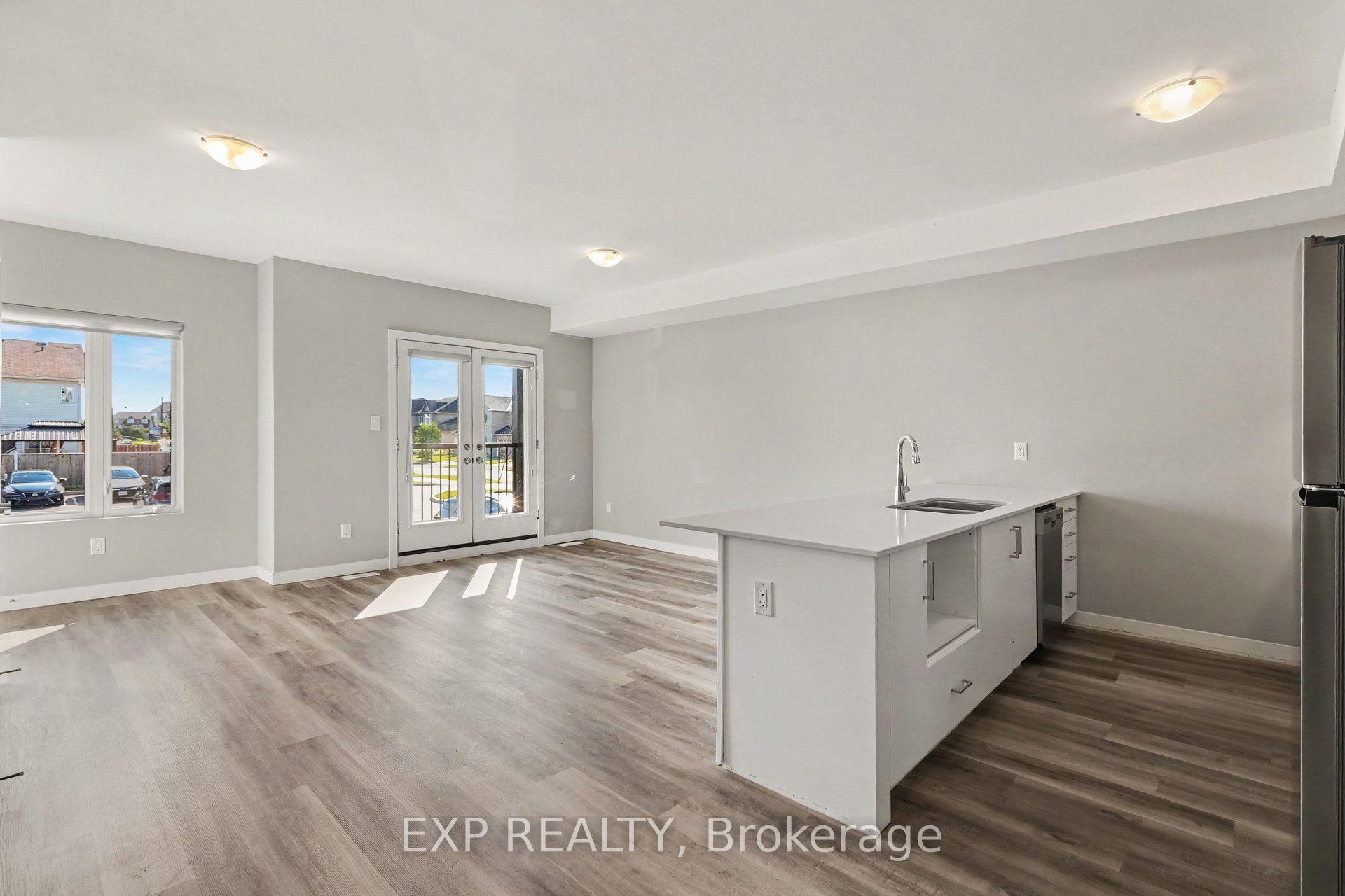 Photo 4 of Unit D, 509 Southfield Way, Ottawa, Avalon East — HOMEH