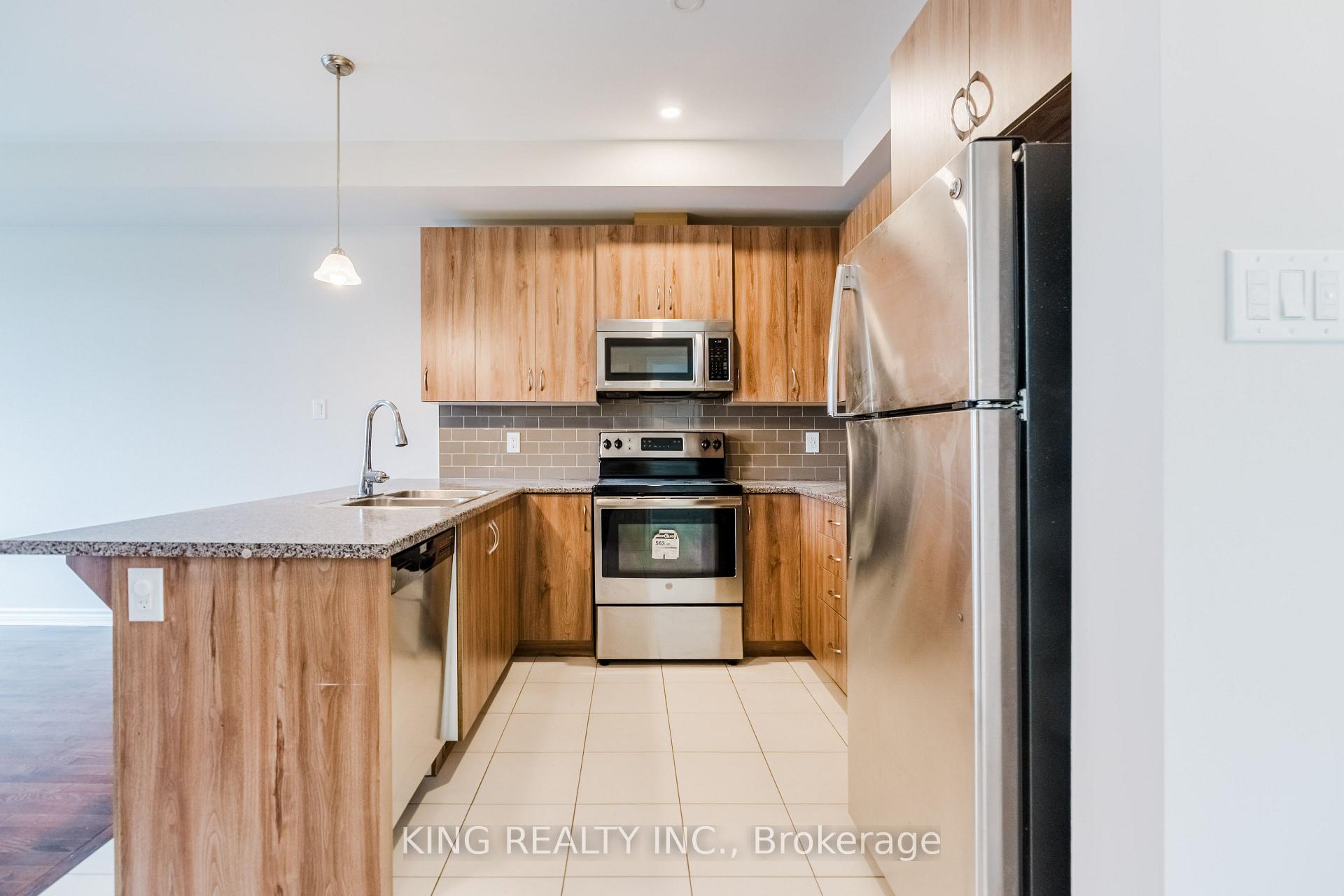Photo 10 of 189C Shinny Avenue, Ottawa, Stittsville (Central) — HOMEH