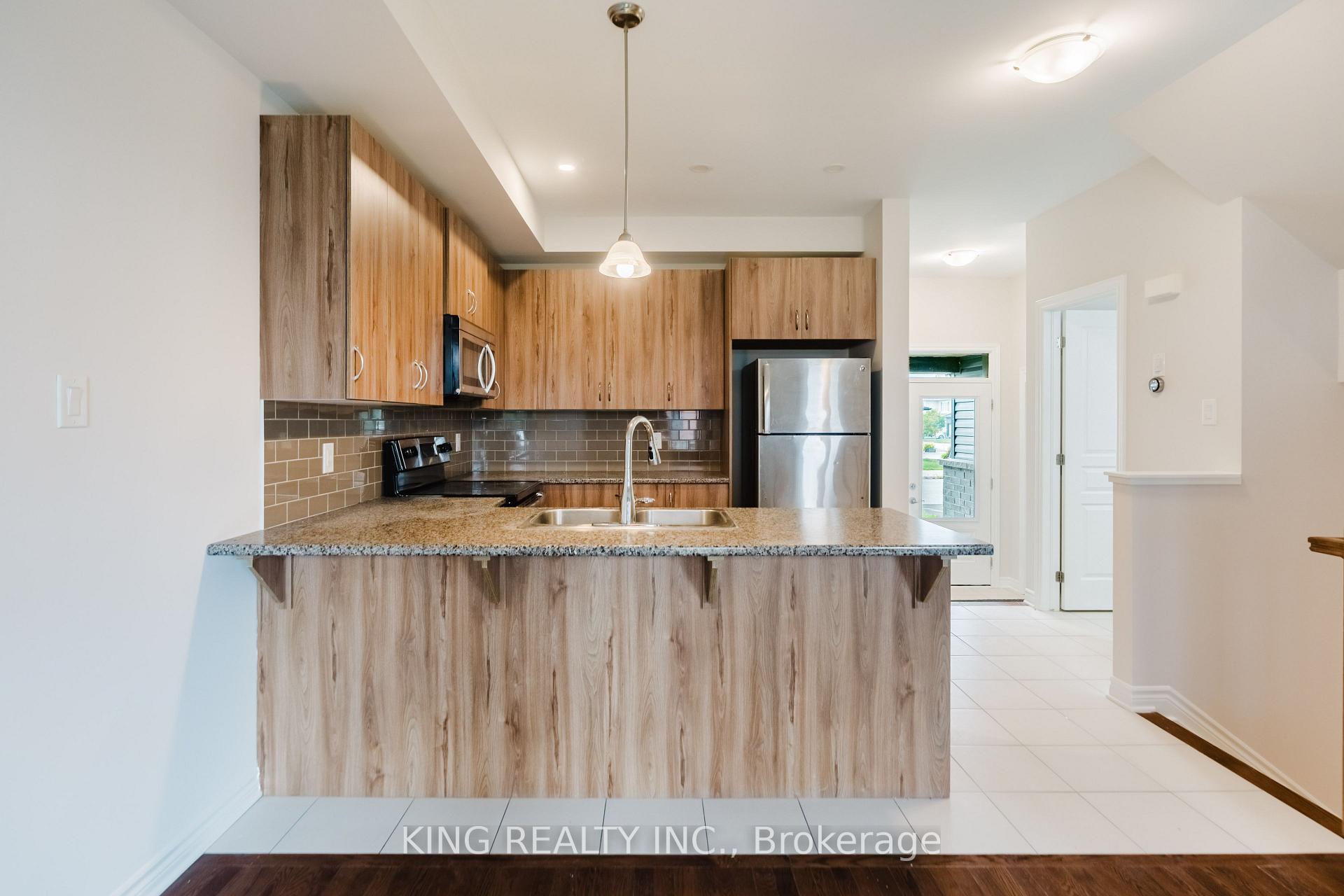 Photo 11 of 189C Shinny Avenue, Ottawa, Stittsville (Central) — HOMEH