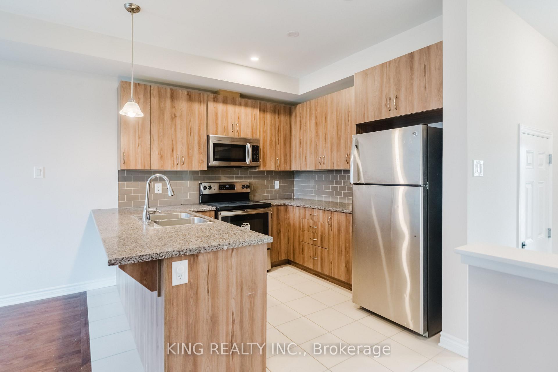 Photo 13 of 189C Shinny Avenue, Ottawa, Stittsville (Central) — HOMEH