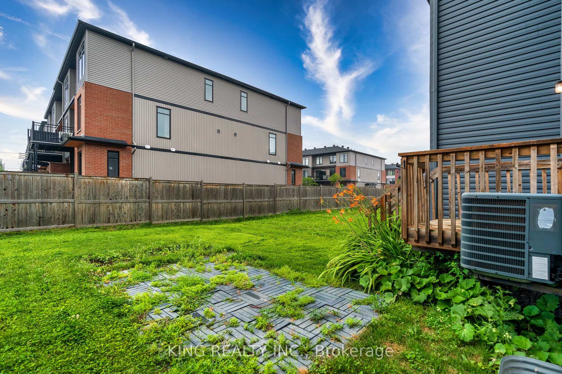 Photo 44 of 189C Shinny Avenue, Ottawa, Stittsville (Central) — HOMEH