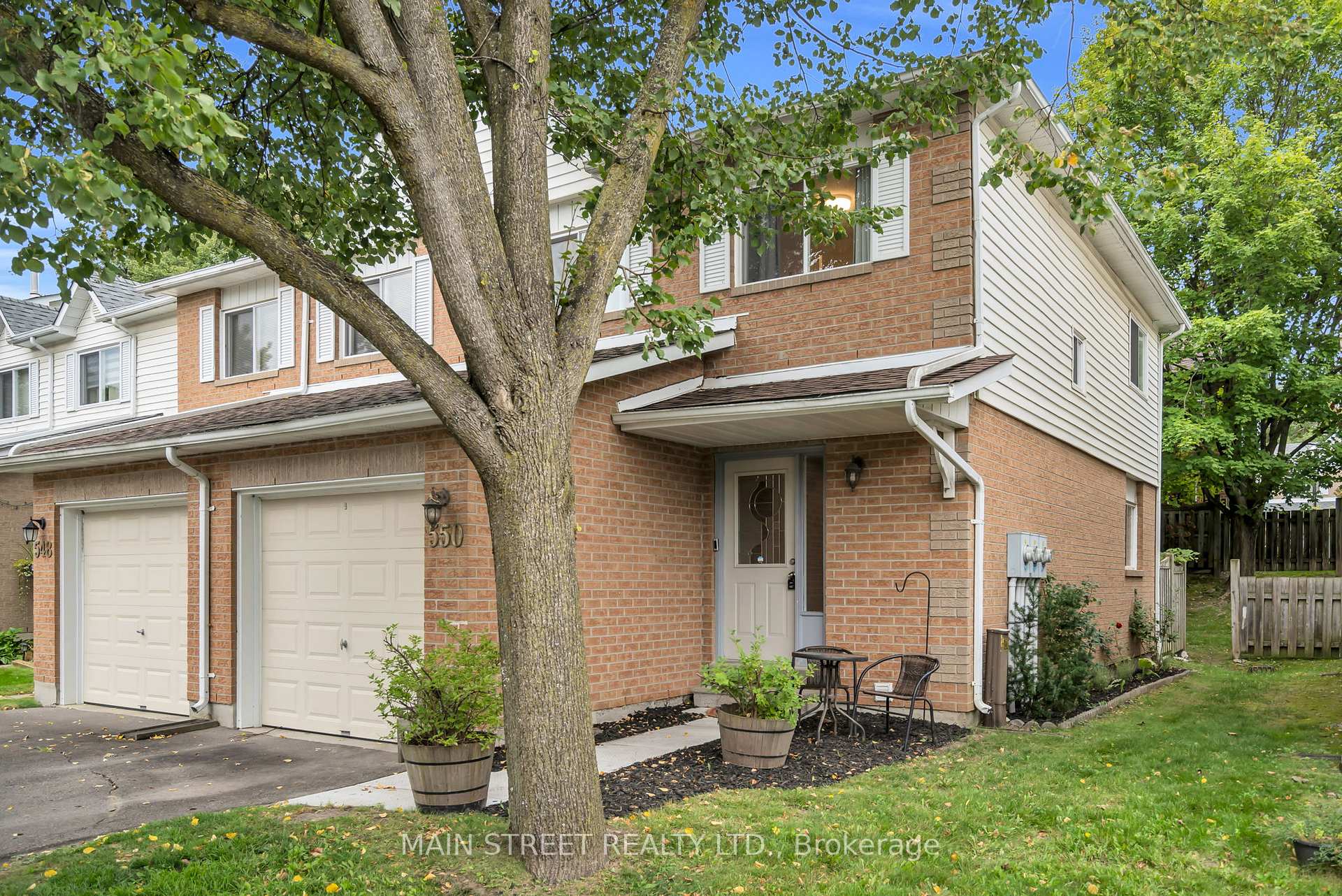 Photo 2 of 550 Priddle Road, Newmarket, Summerhill Estates — HOMEH