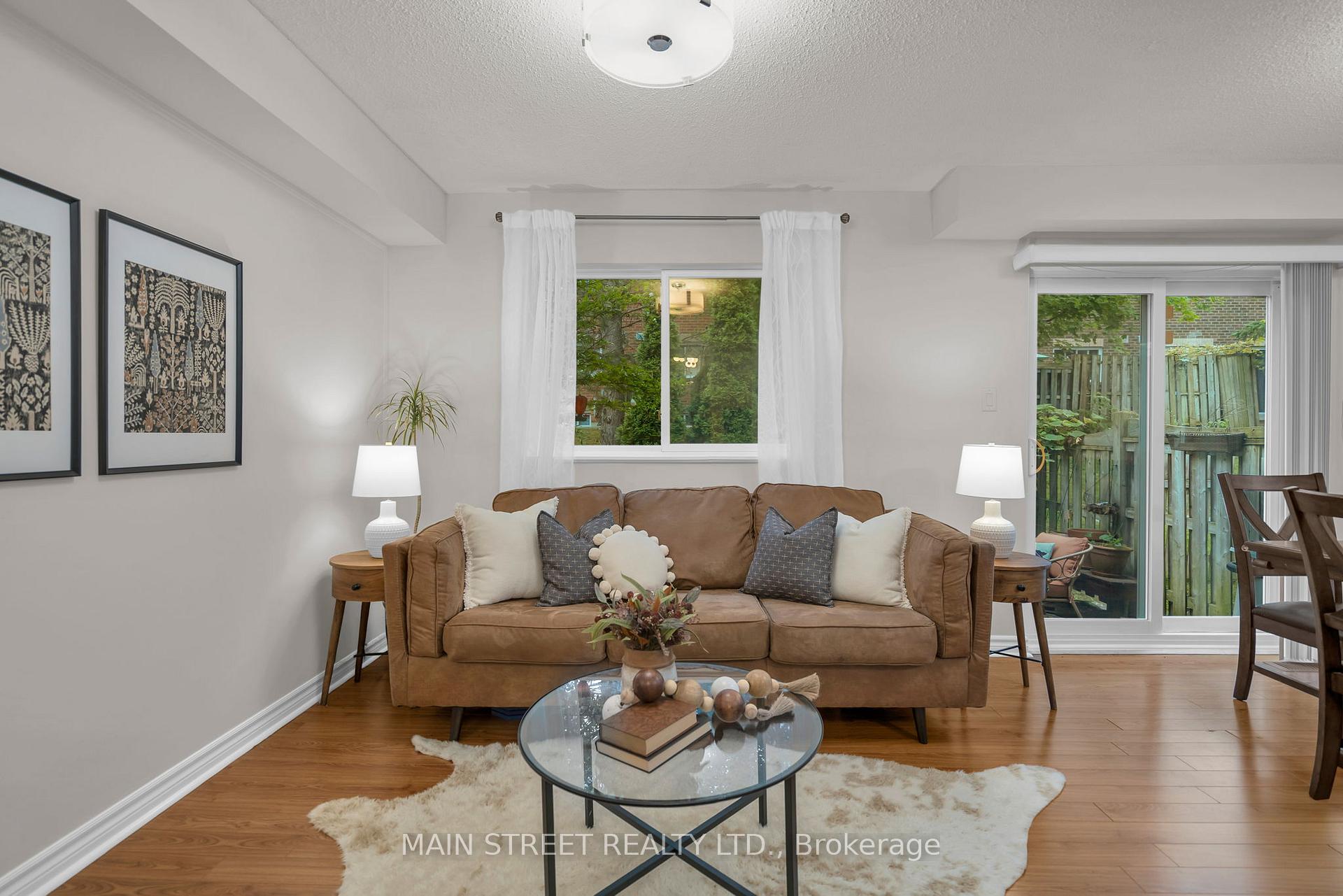 Photo 10 of 550 Priddle Road, Newmarket, Summerhill Estates — HOMEH
