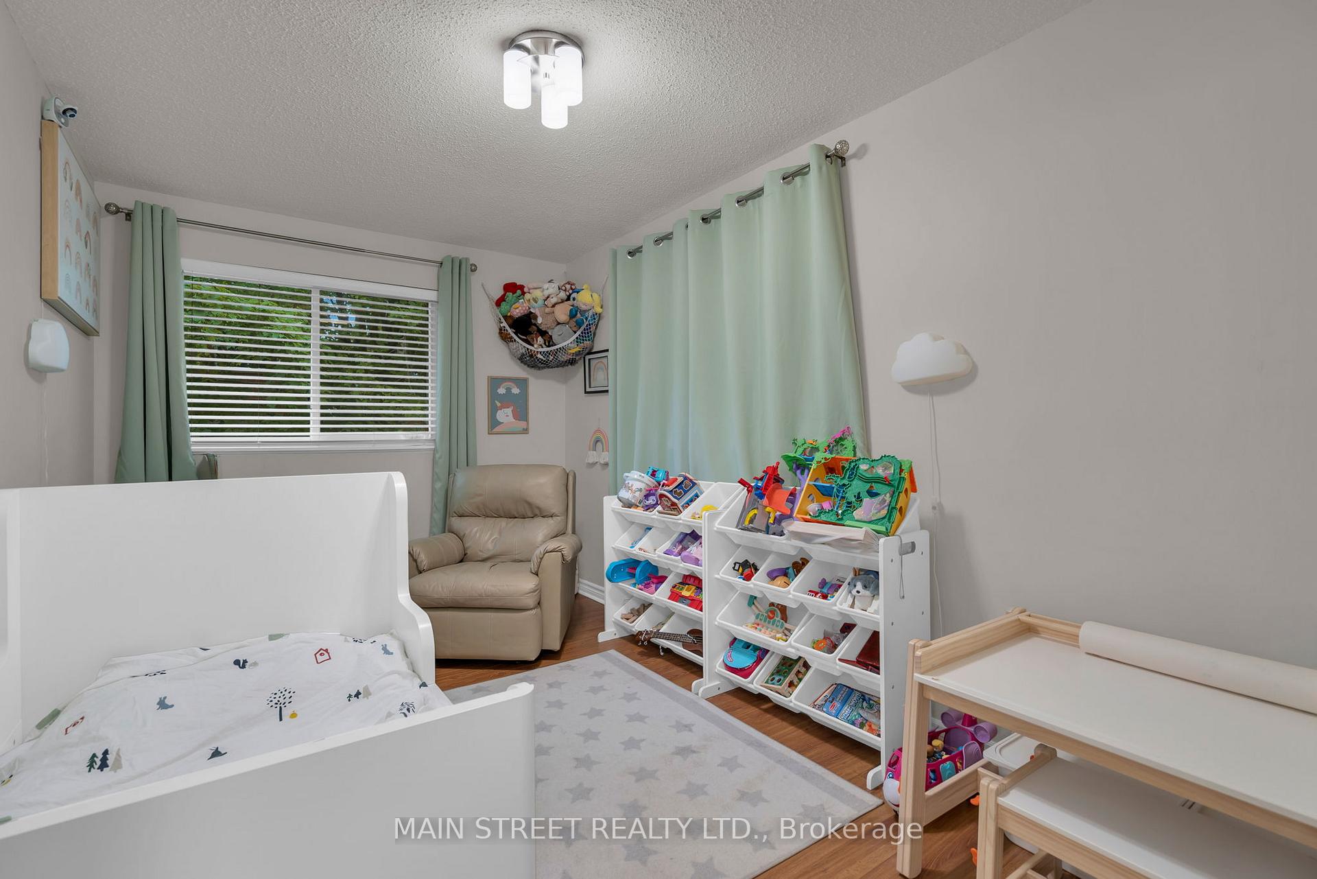 Photo 19 of 550 Priddle Road, Newmarket, Summerhill Estates — HOMEH