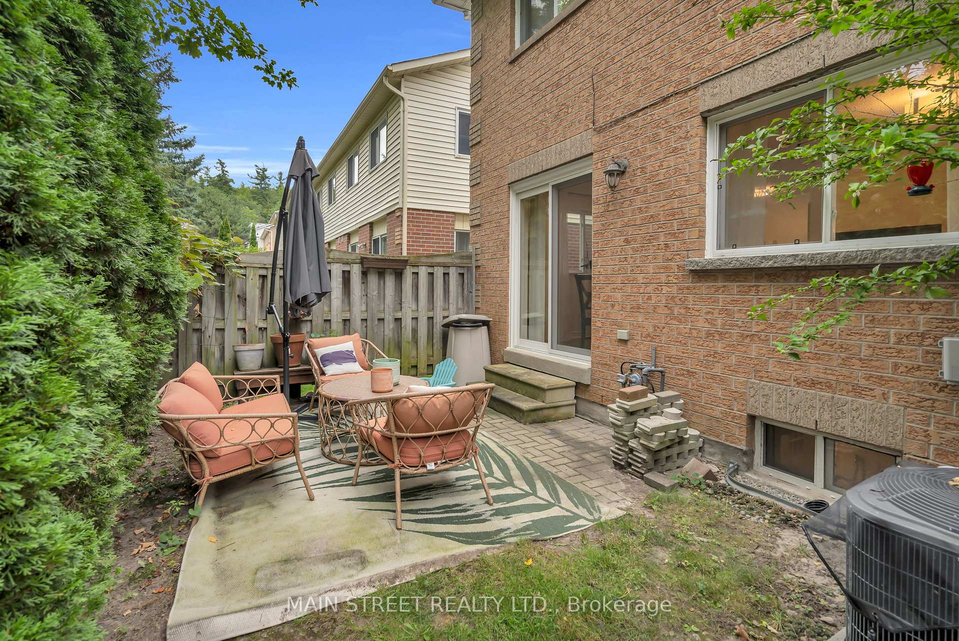 Photo 24 of 550 Priddle Road, Newmarket, Summerhill Estates — HOMEH