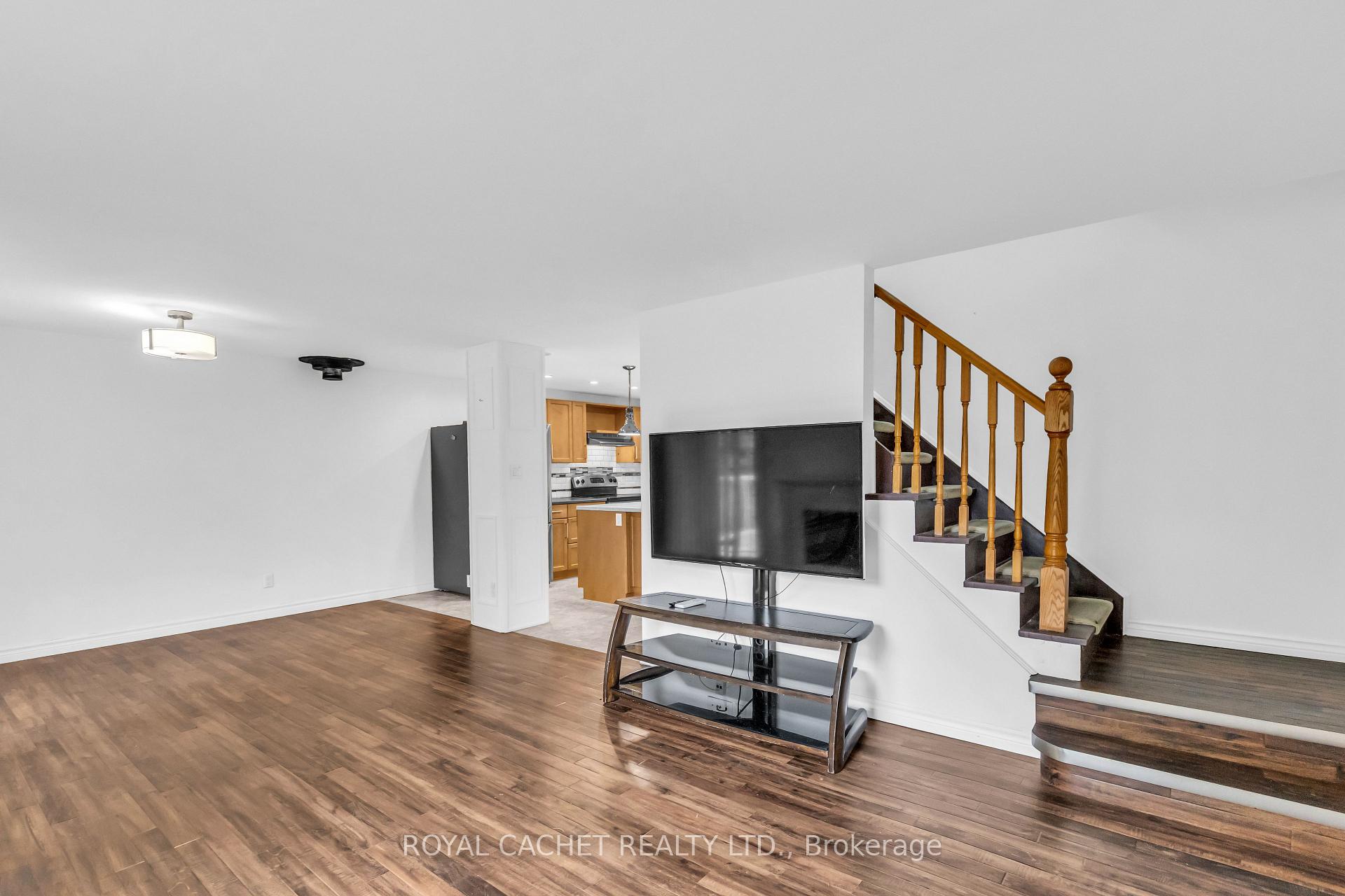 Photo 17 of 66 Camrose Court, Kitchener, Victoria Hills — HOMEH