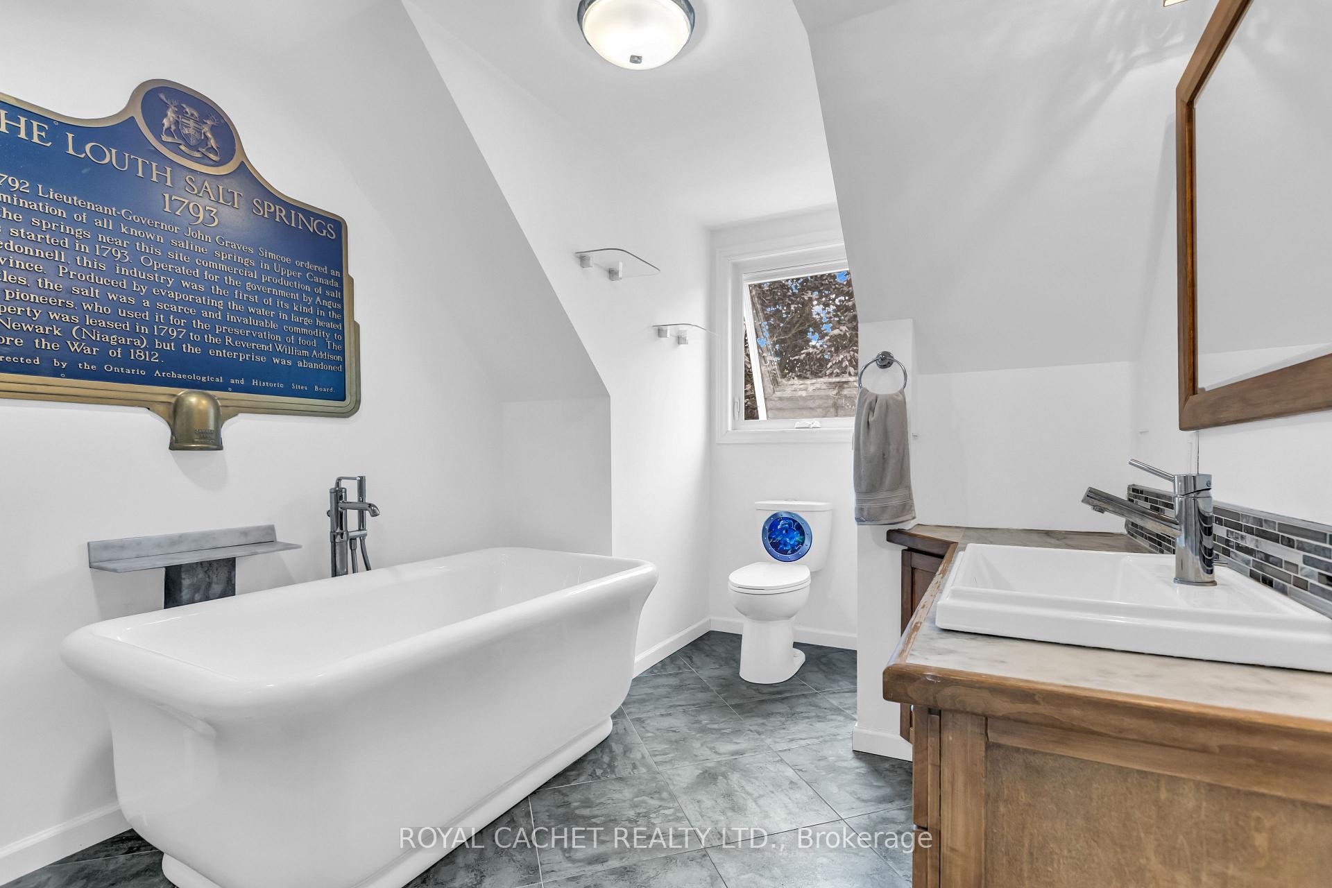 Photo 20 of 66 Camrose Court, Kitchener, Victoria Hills — HOMEH