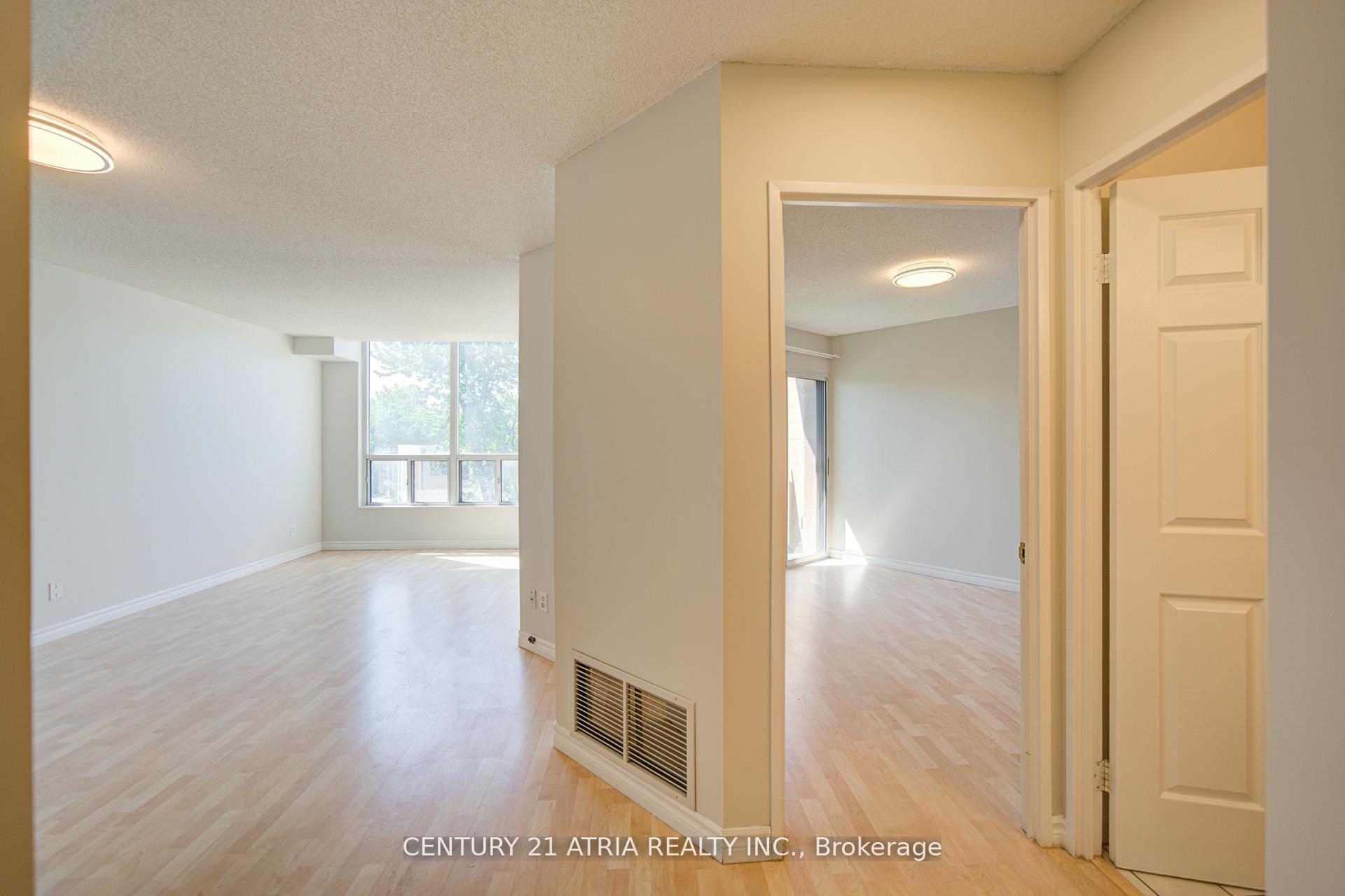 Photo 13 of Unit 310, 897 Sheppard Avenue W, North York, Clanton Park — HOMEH