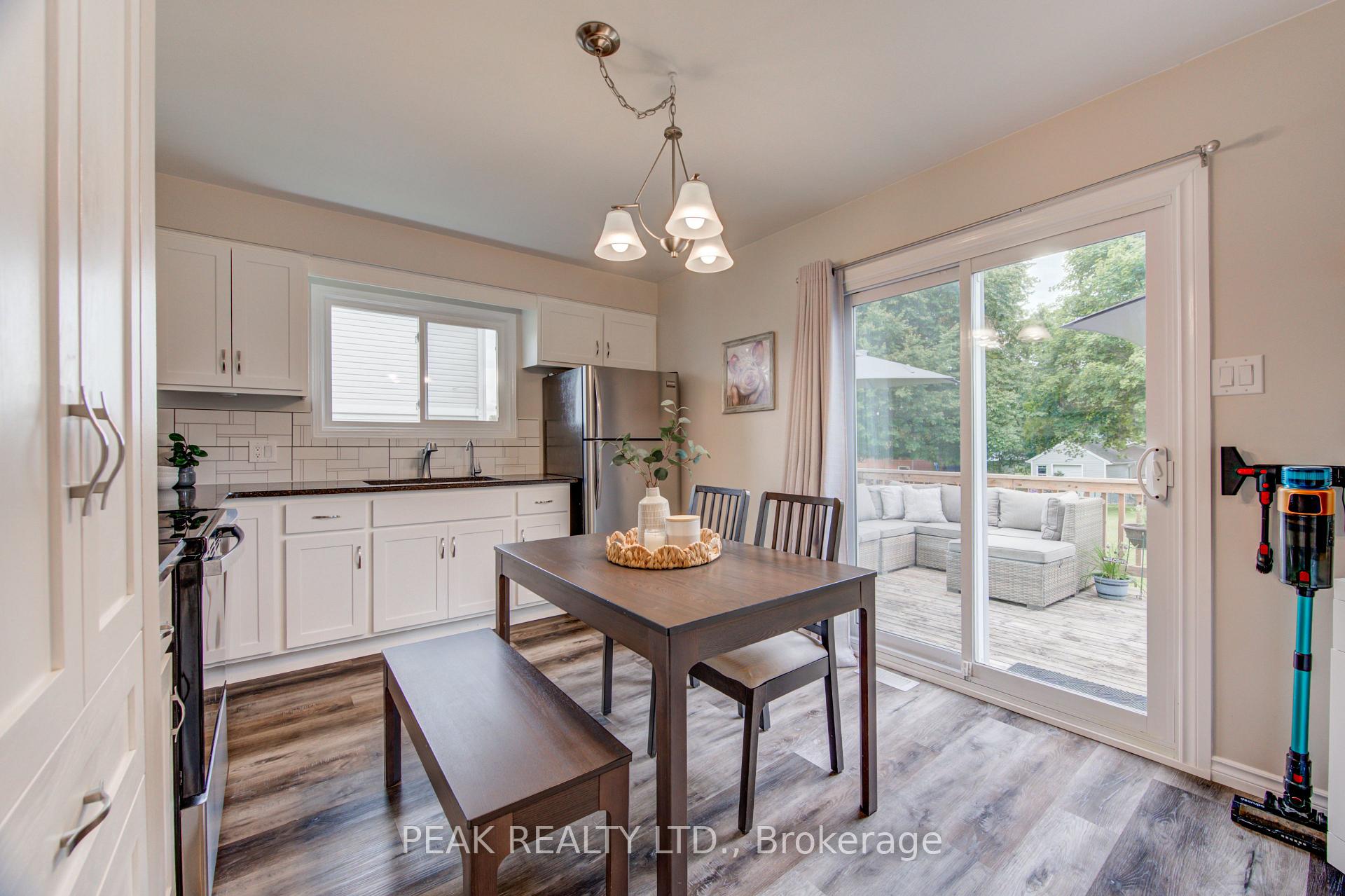 Photo 15 of 83 Catherine Street, Wilmot, New Hamburg — HOMEH