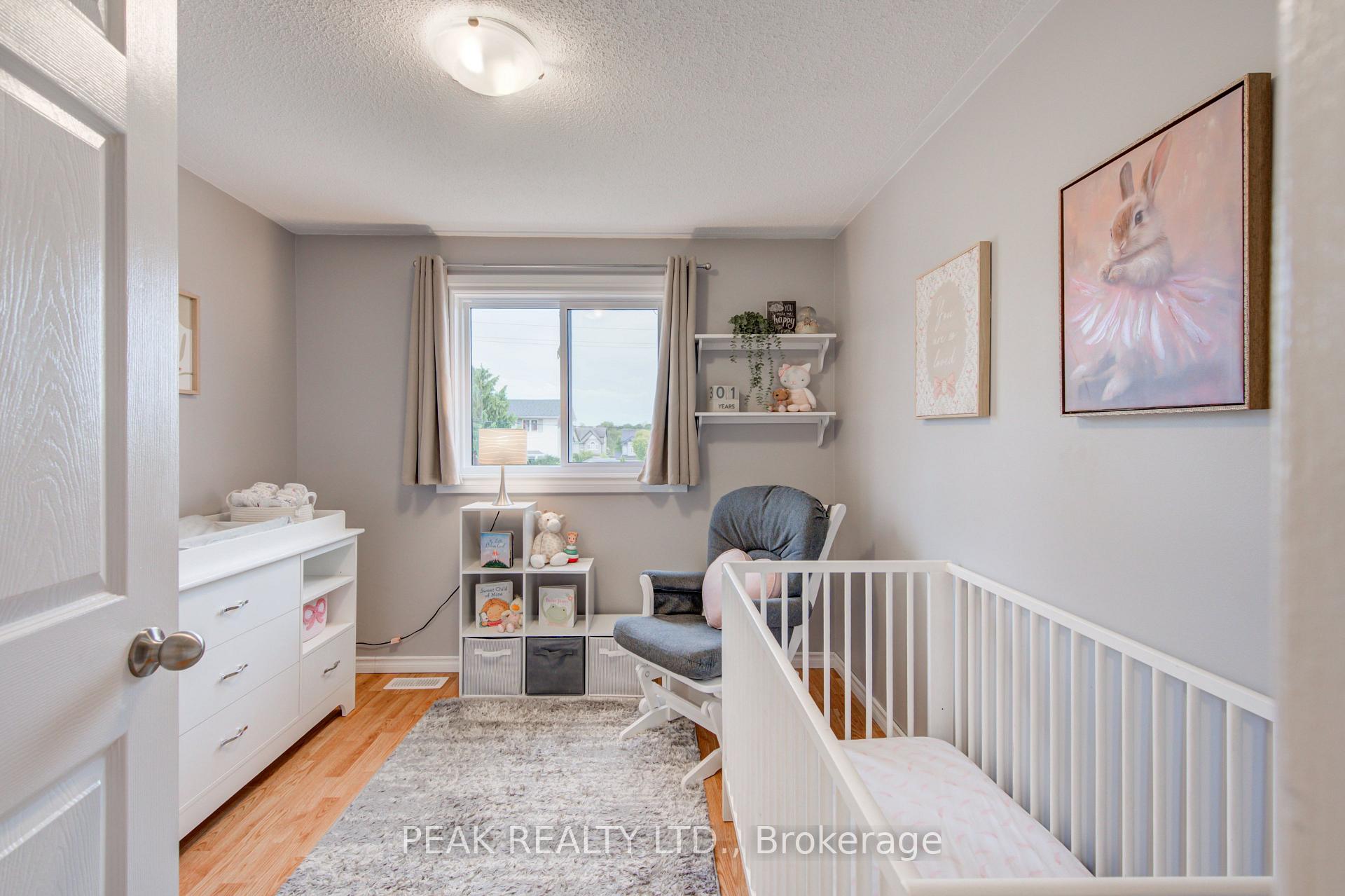 Photo 23 of 83 Catherine Street, Wilmot, New Hamburg — HOMEH