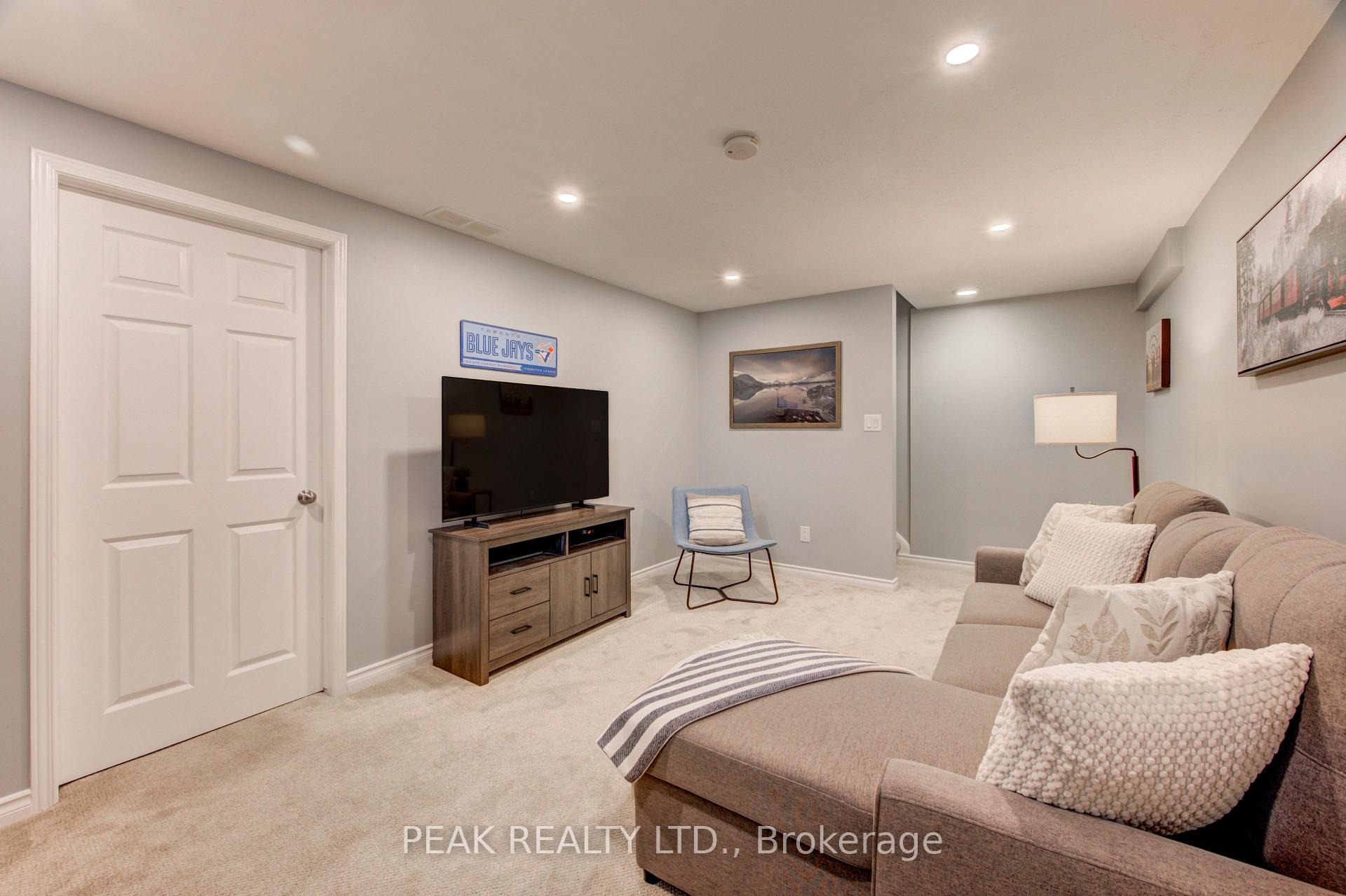Photo 30 of 83 Catherine Street, Wilmot, New Hamburg — HOMEH