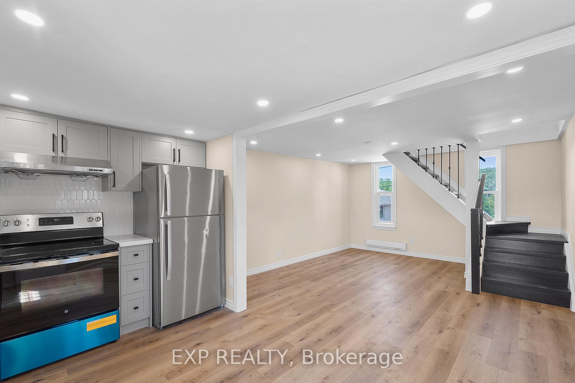 Photo 2 of Unit Unit 2, 165 Main Street, Brighton — HOMEH