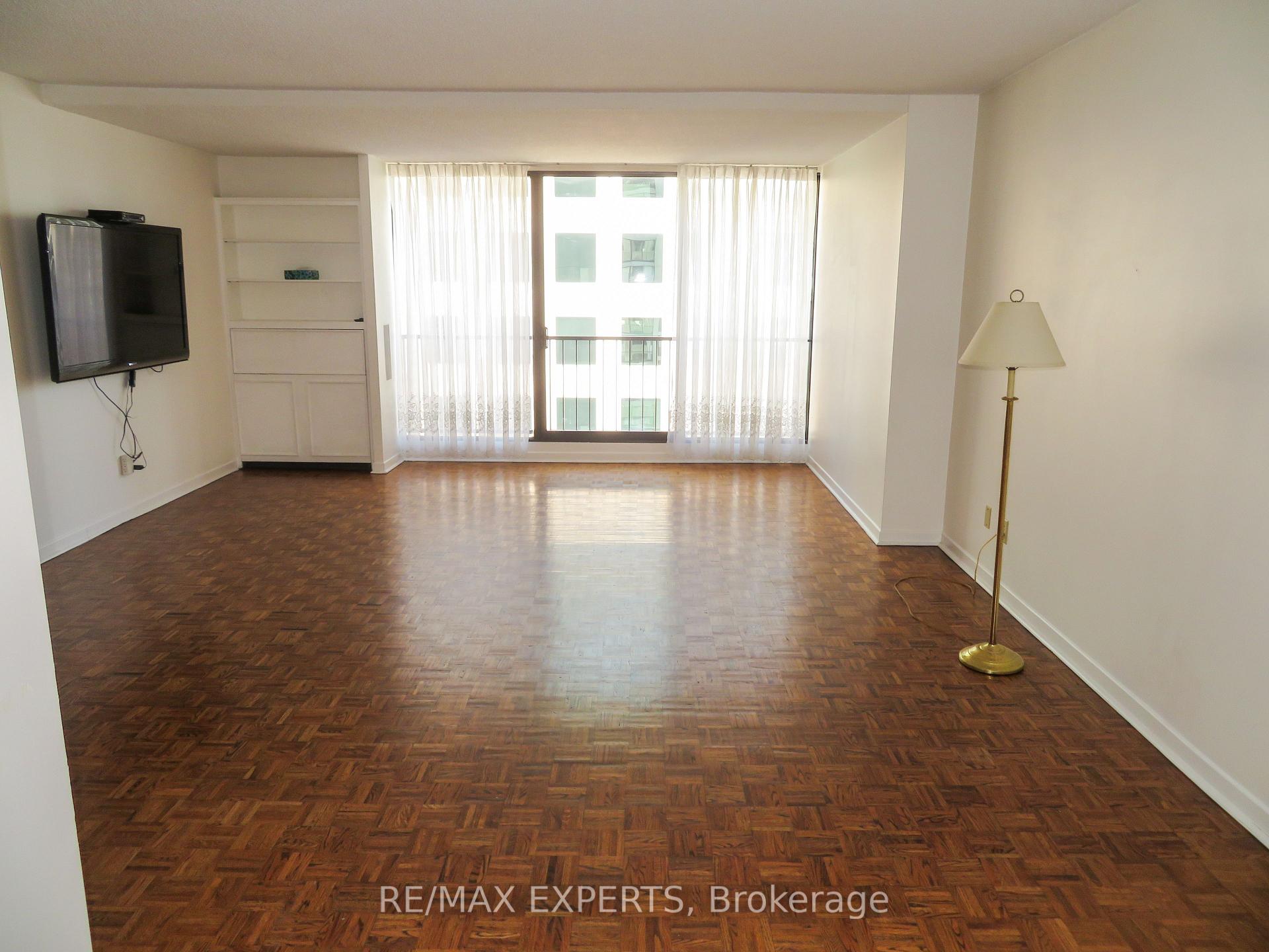 Photo 3 of Unit 2233, 33 Harbour Square, Toronto, Waterfront Communities — HOMEH