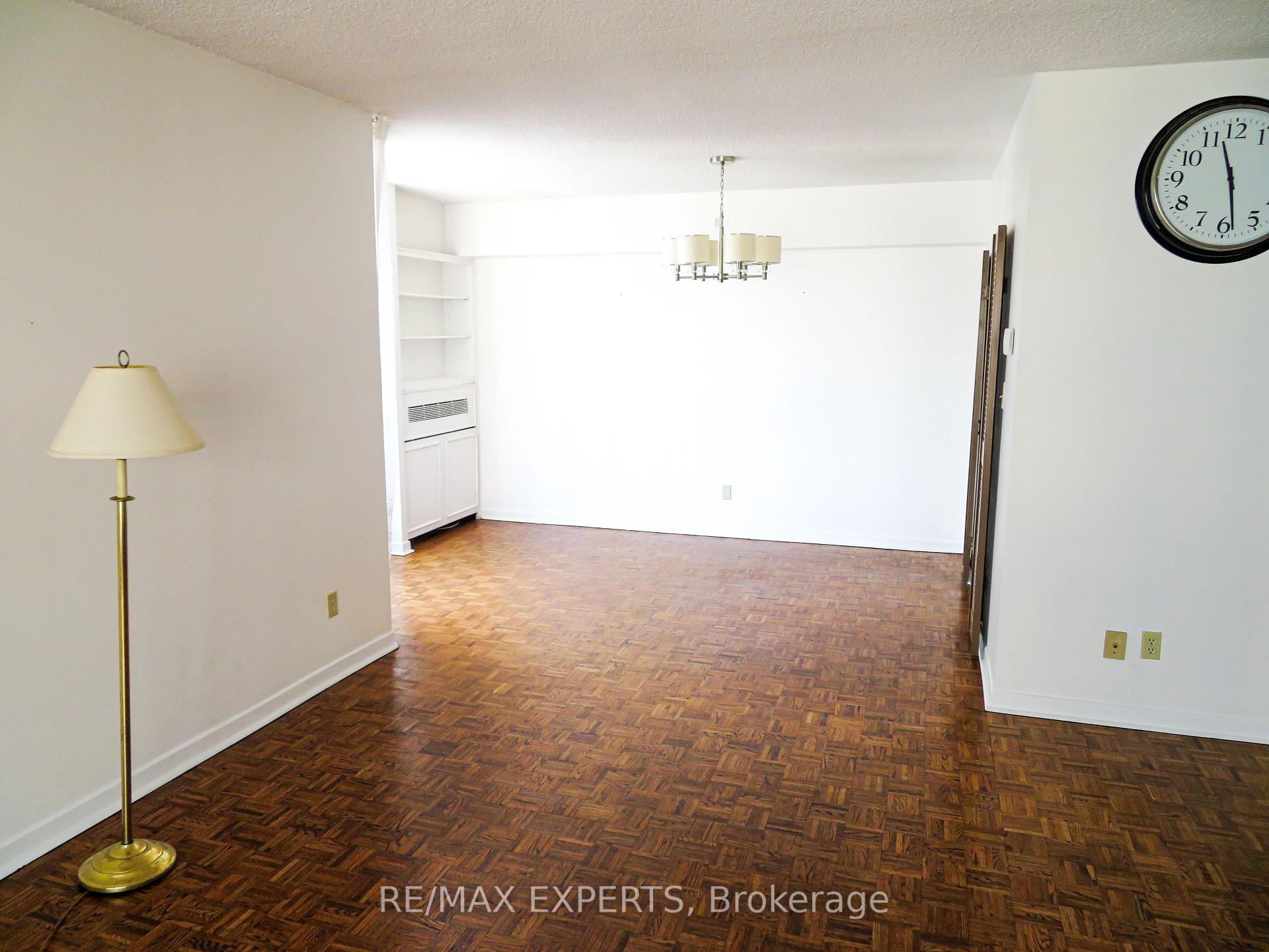 Photo 8 of Unit 2233, 33 Harbour Square, Toronto, Waterfront Communities — HOMEH