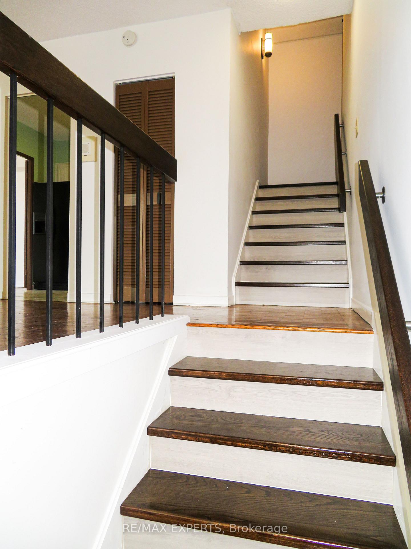 Photo 10 of Unit 2233, 33 Harbour Square, Toronto, Waterfront Communities — HOMEH