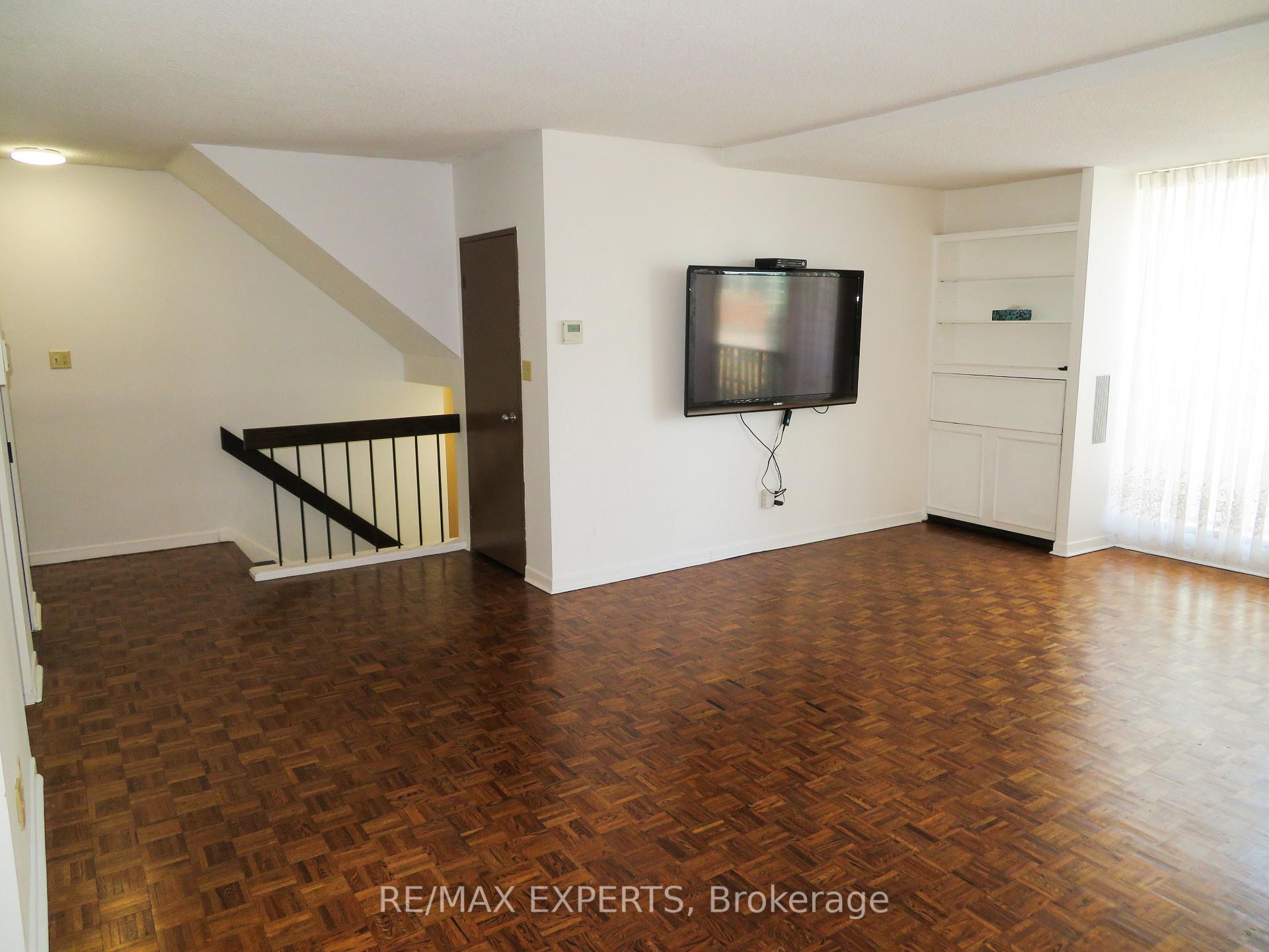 Photo 11 of Unit 2233, 33 Harbour Square, Toronto, Waterfront Communities — HOMEH