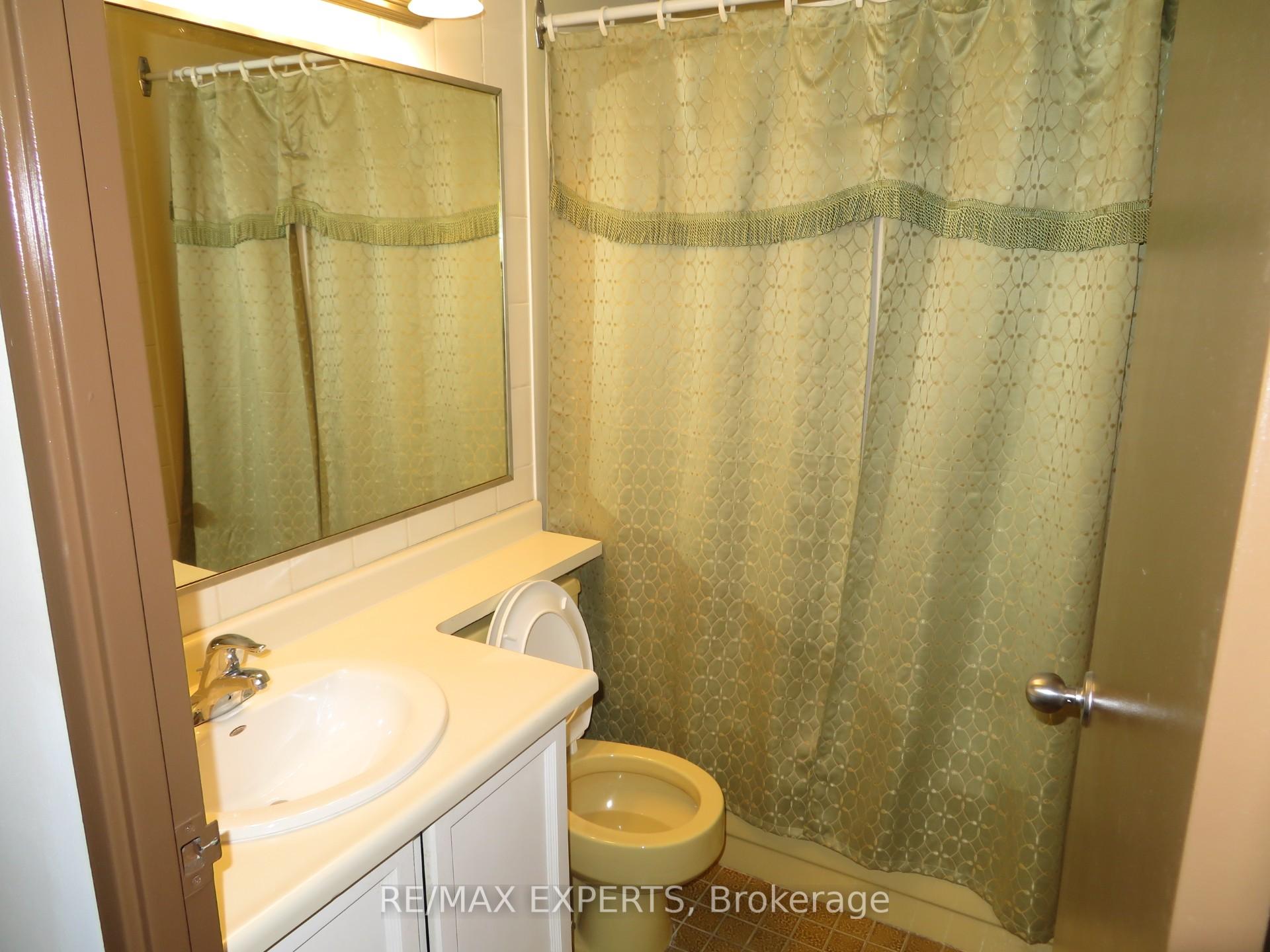 Photo 17 of Unit 2233, 33 Harbour Square, Toronto, Waterfront Communities — HOMEH
