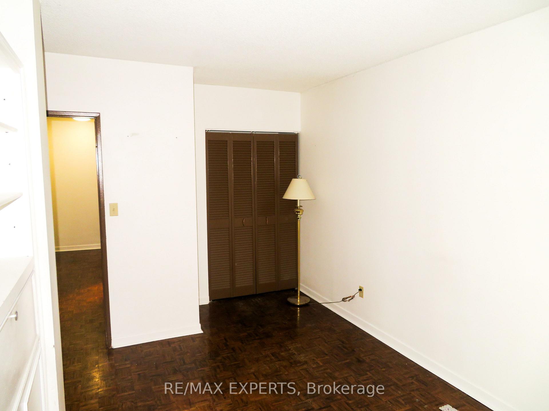 Photo 18 of Unit 2233, 33 Harbour Square, Toronto, Waterfront Communities — HOMEH