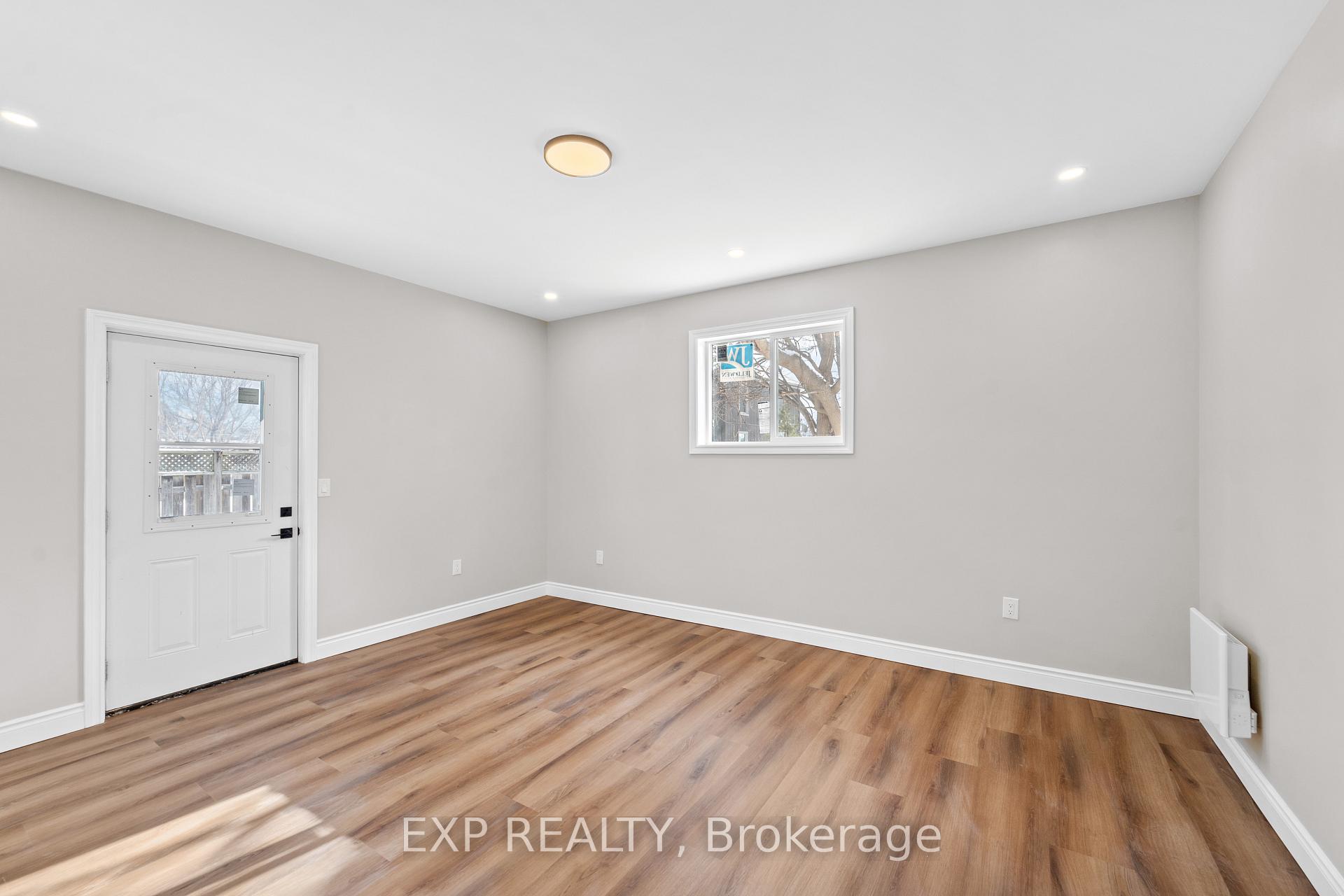 Photo 2 of Unit Unit B, 81 St Charles Street, Belleville, Belleville Ward — HOMEH