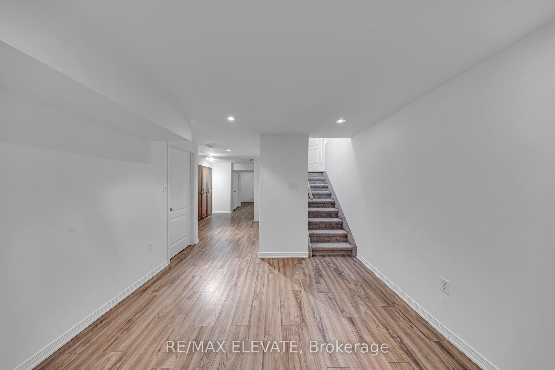 Photo 35 of 43 McSweeney Crescent, Ajax, Northwest Ajax — HOMEH