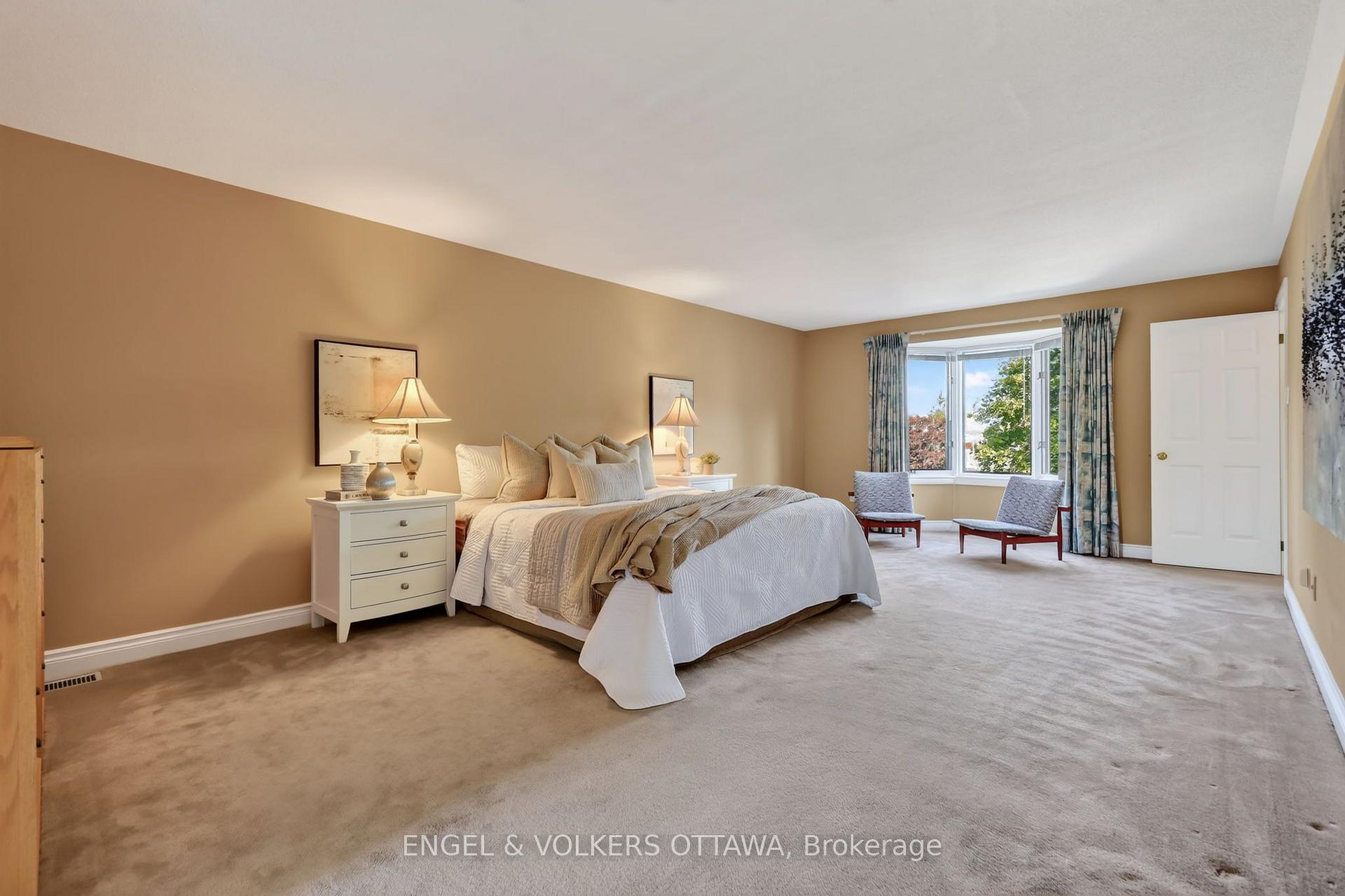 Photo 19 of 2106 Lamira Street, Ottawa, Applewood Acres — HOMEH