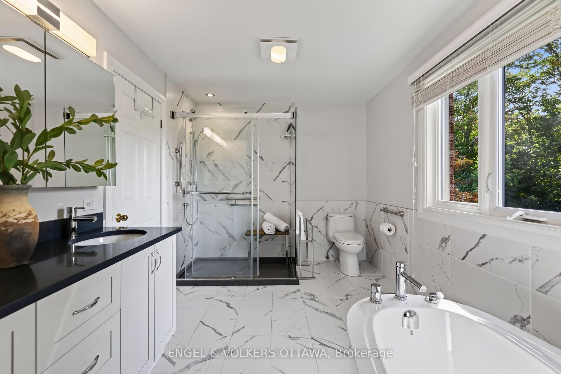 Photo 21 of 2106 Lamira Street, Ottawa, Applewood Acres — HOMEH