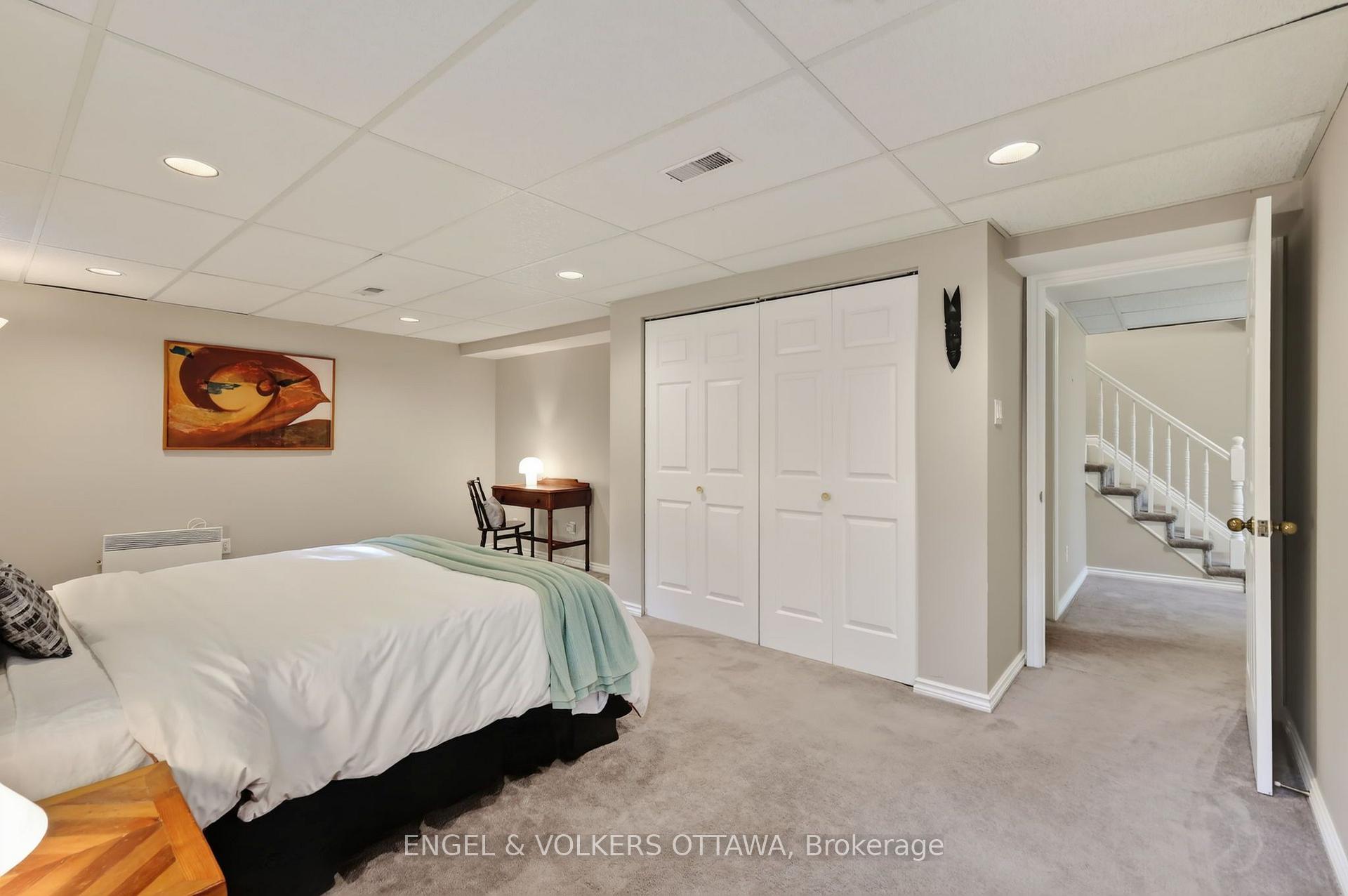 Photo 30 of 2106 Lamira Street, Ottawa, Applewood Acres — HOMEH