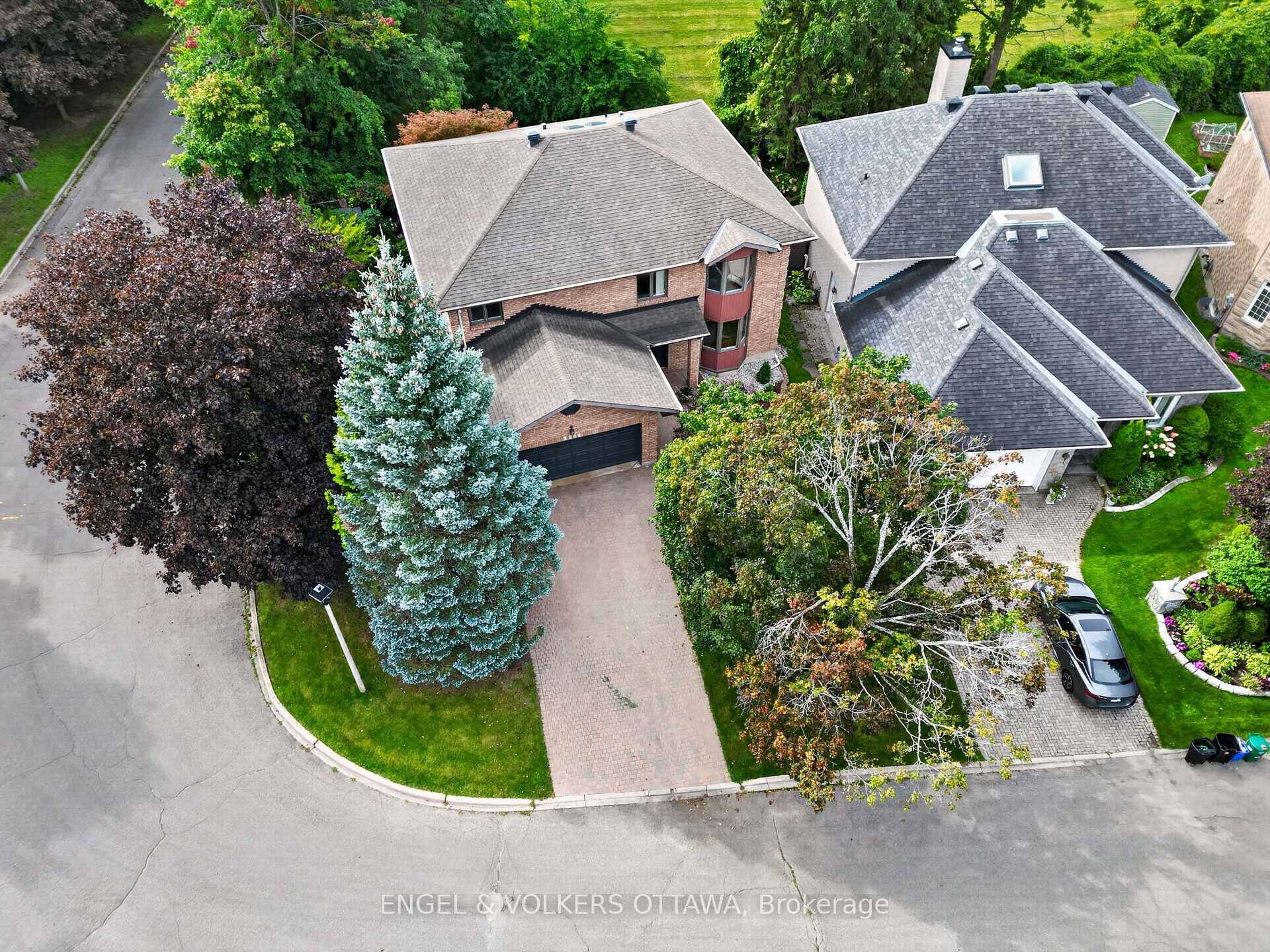 Photo 37 of 2106 Lamira Street, Ottawa, Applewood Acres — HOMEH