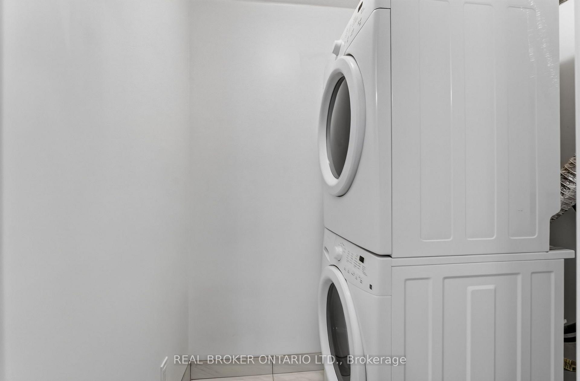 Photo 12 of Unit Unit 3002, 56 Annie Craig Drive, Etobicoke, Mimico — HOMEH