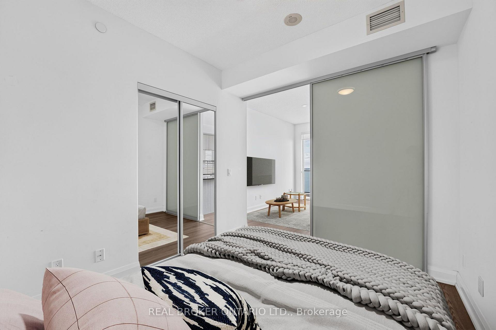 Photo 26 of Unit Unit 3002, 56 Annie Craig Drive, Etobicoke, Mimico — HOMEH