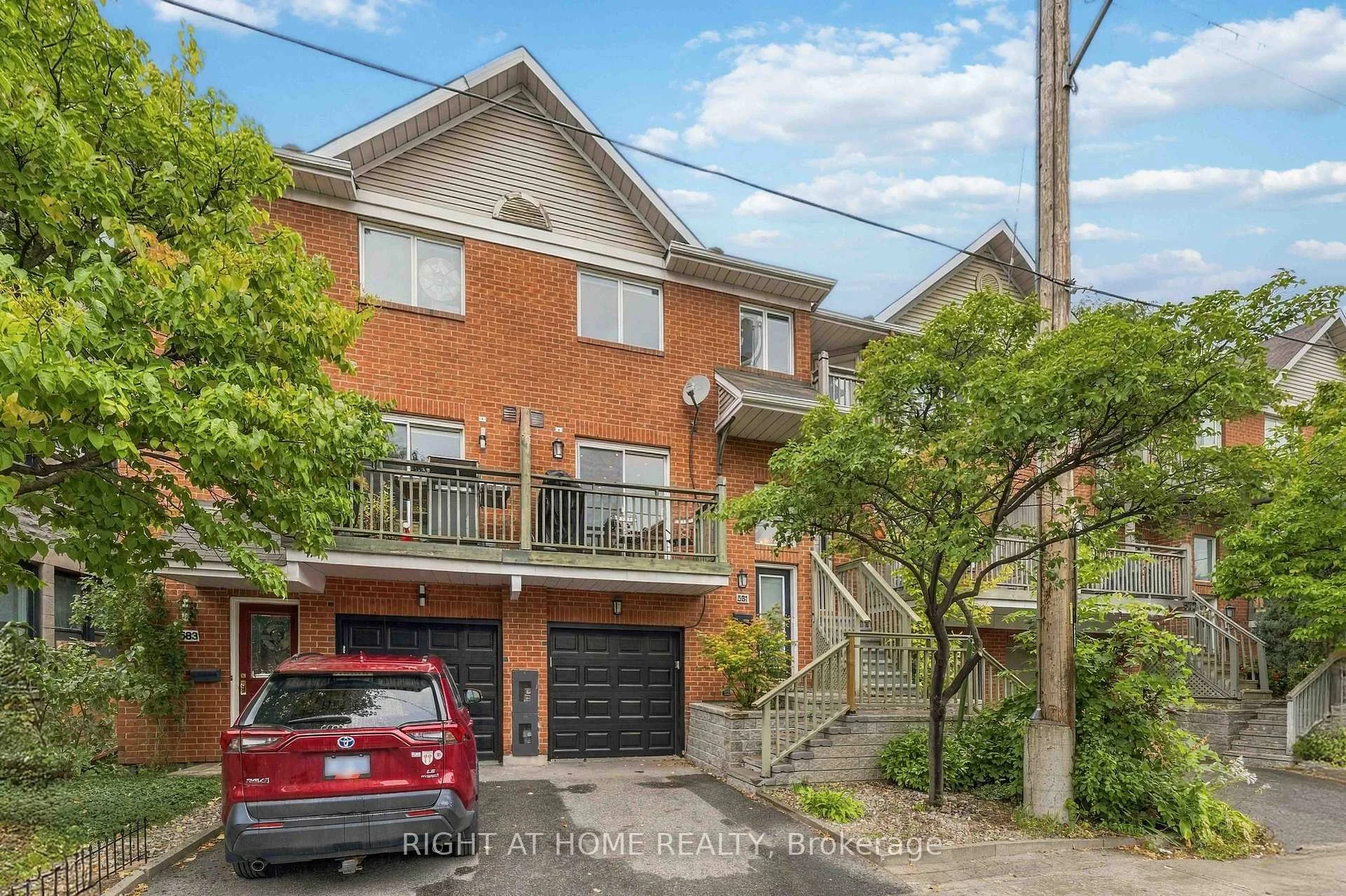 Photo 2 of 581 Lisgar Street, Ottawa, Ottawa Centre — HOMEH