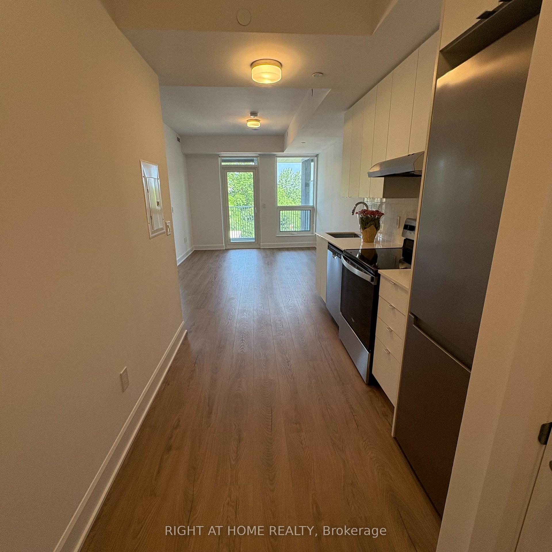 Photo 4 of Unit 430, 3240 William Coltson Avenue, Oakville, Joshua Meadows — HOMEH