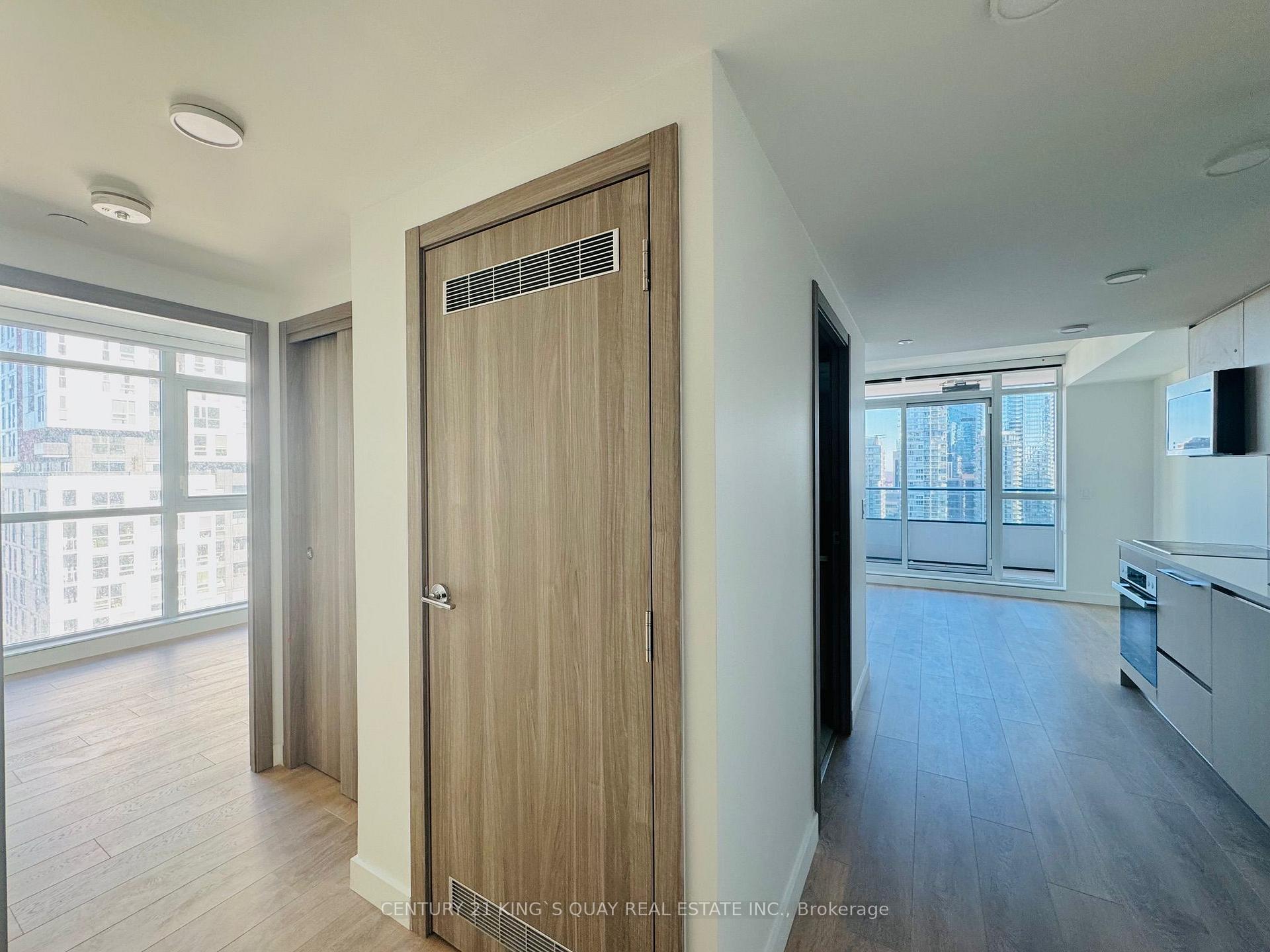 Photo 2 of Unit 3301, 38 Widmer Street, Toronto, Waterfront Communities — HOMEH