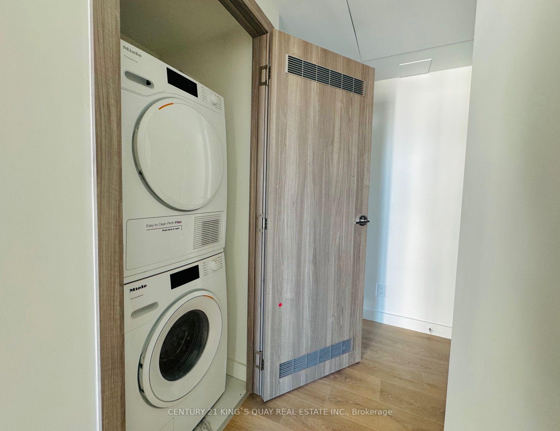 Photo 4 of Unit 3301, 38 Widmer Street, Toronto, Waterfront Communities — HOMEH
