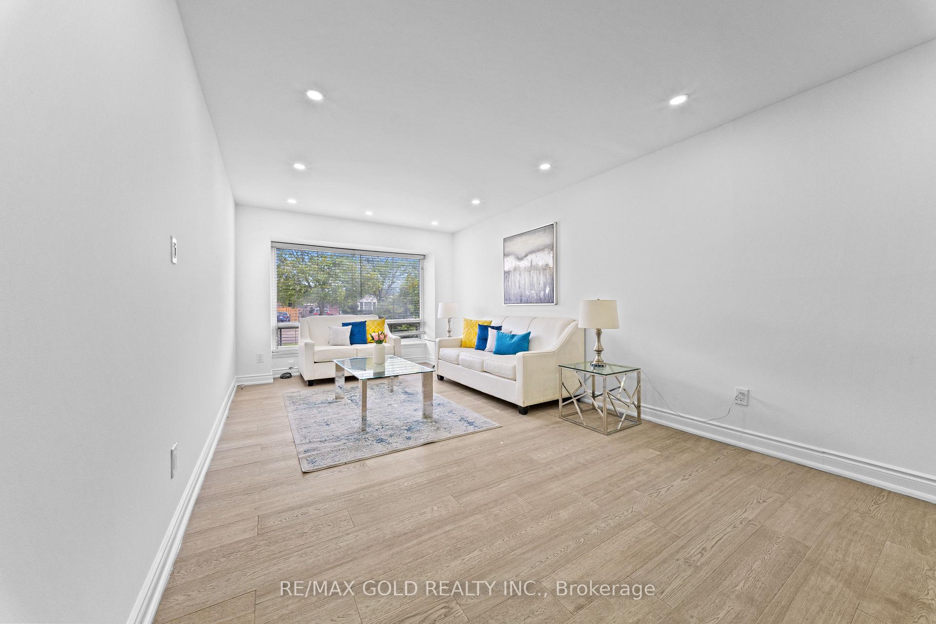 Photo 2 of 88 Goldcrest Road, Brampton, Northgate — HOMEH