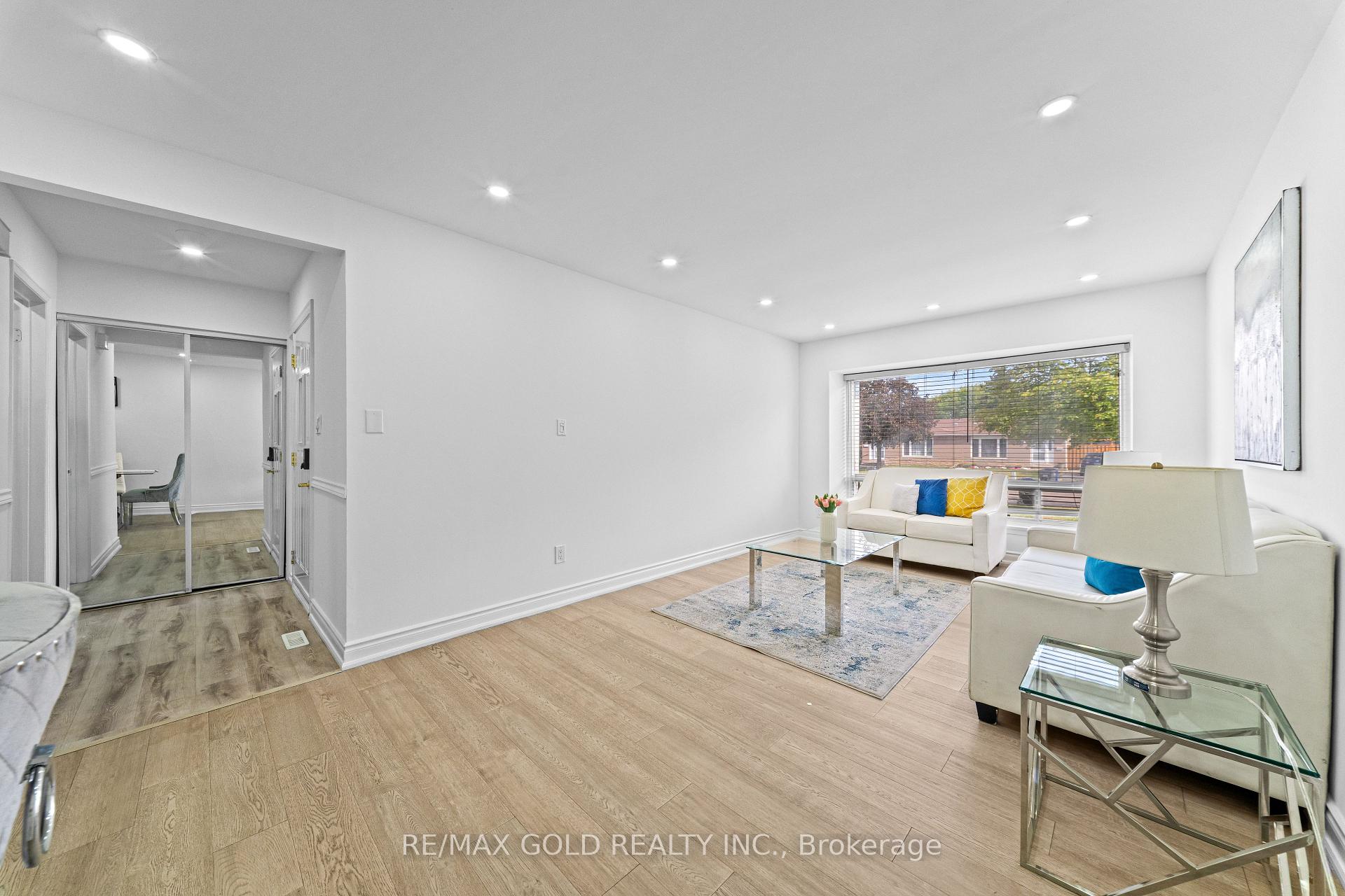 Photo 3 of 88 Goldcrest Road, Brampton, Northgate — HOMEH