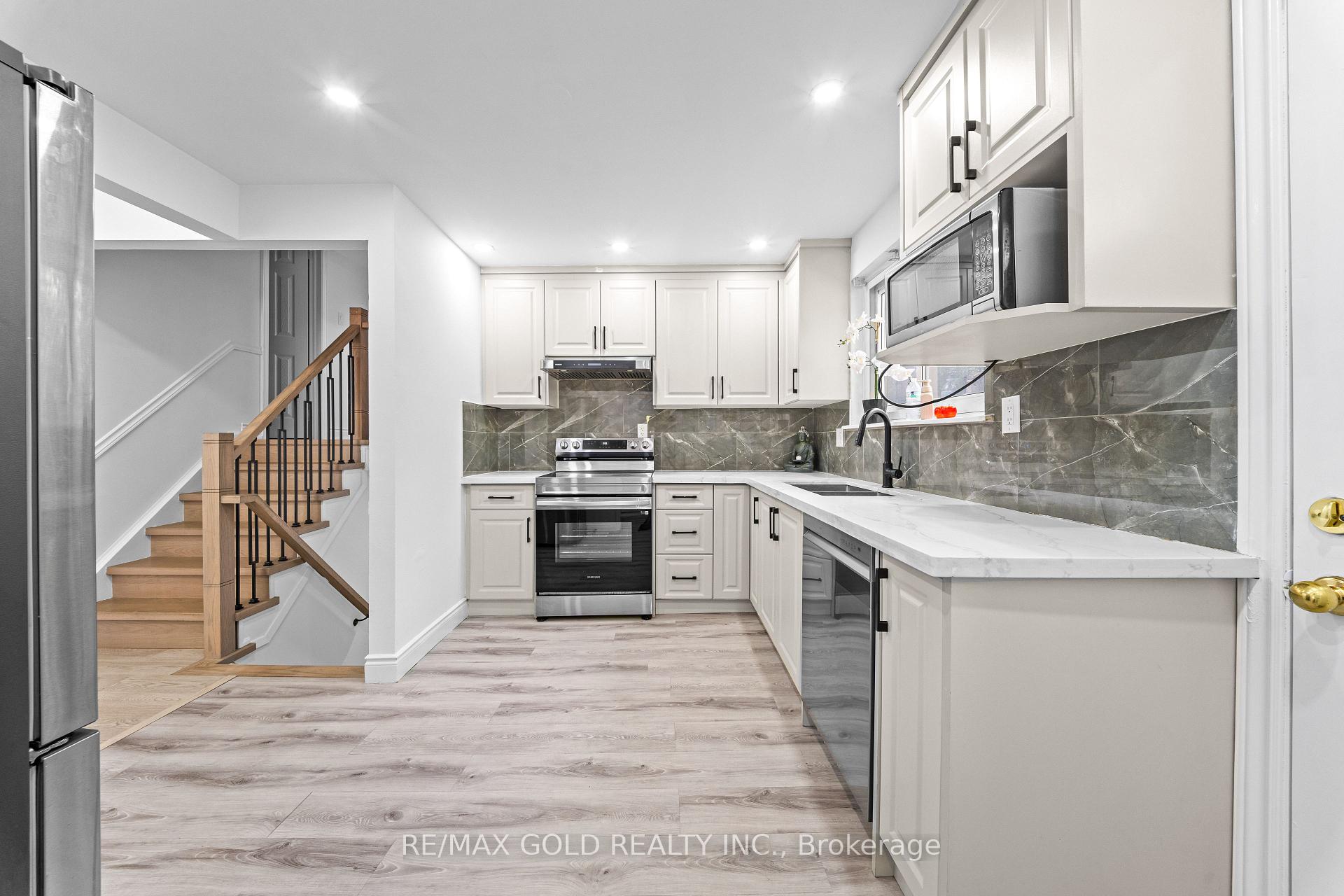 Photo 7 of 88 Goldcrest Road, Brampton, Northgate — HOMEH