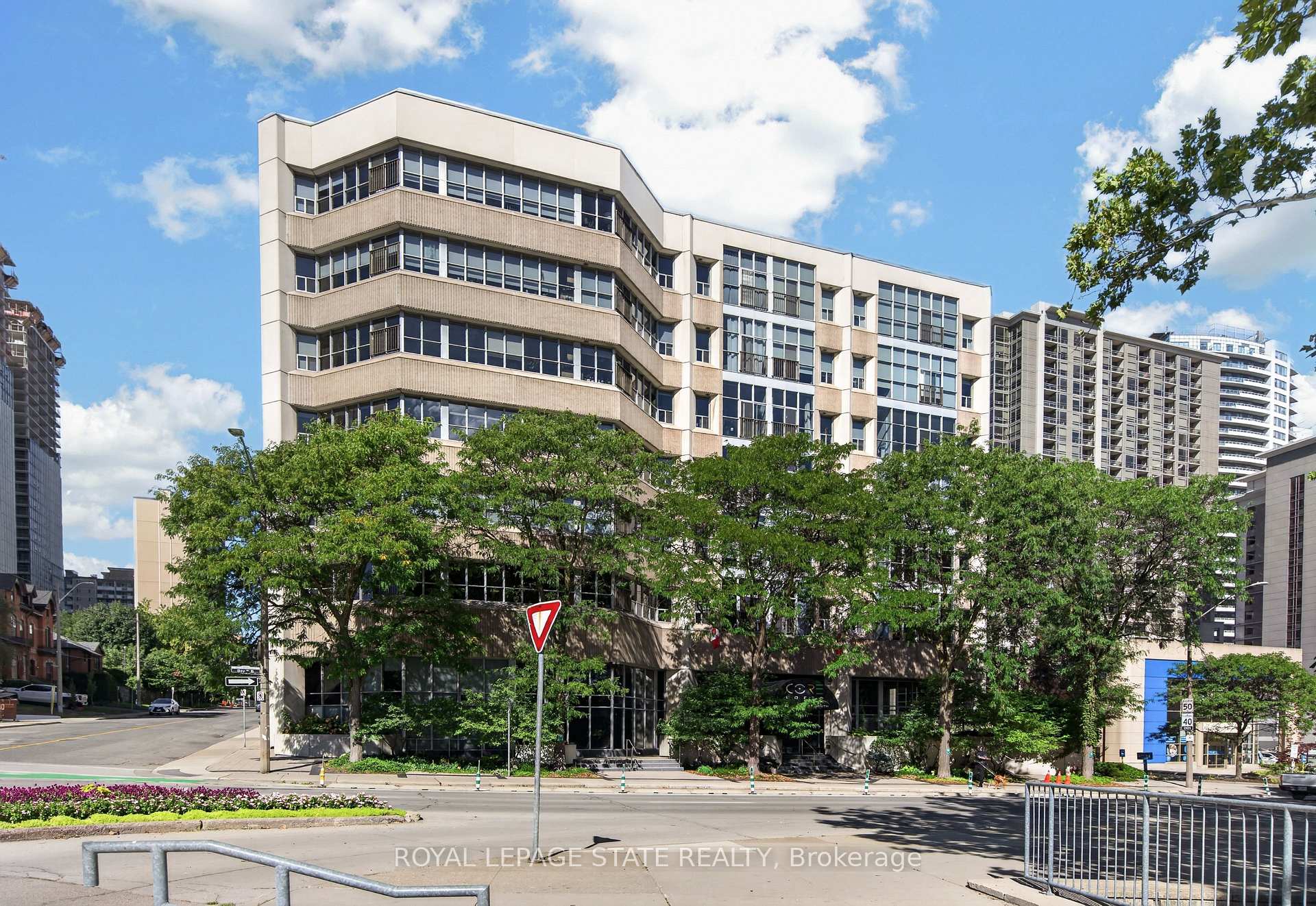 Photo 2 of Unit PH10, 66 Bay Street S, Hamilton, Durand — HOMEH