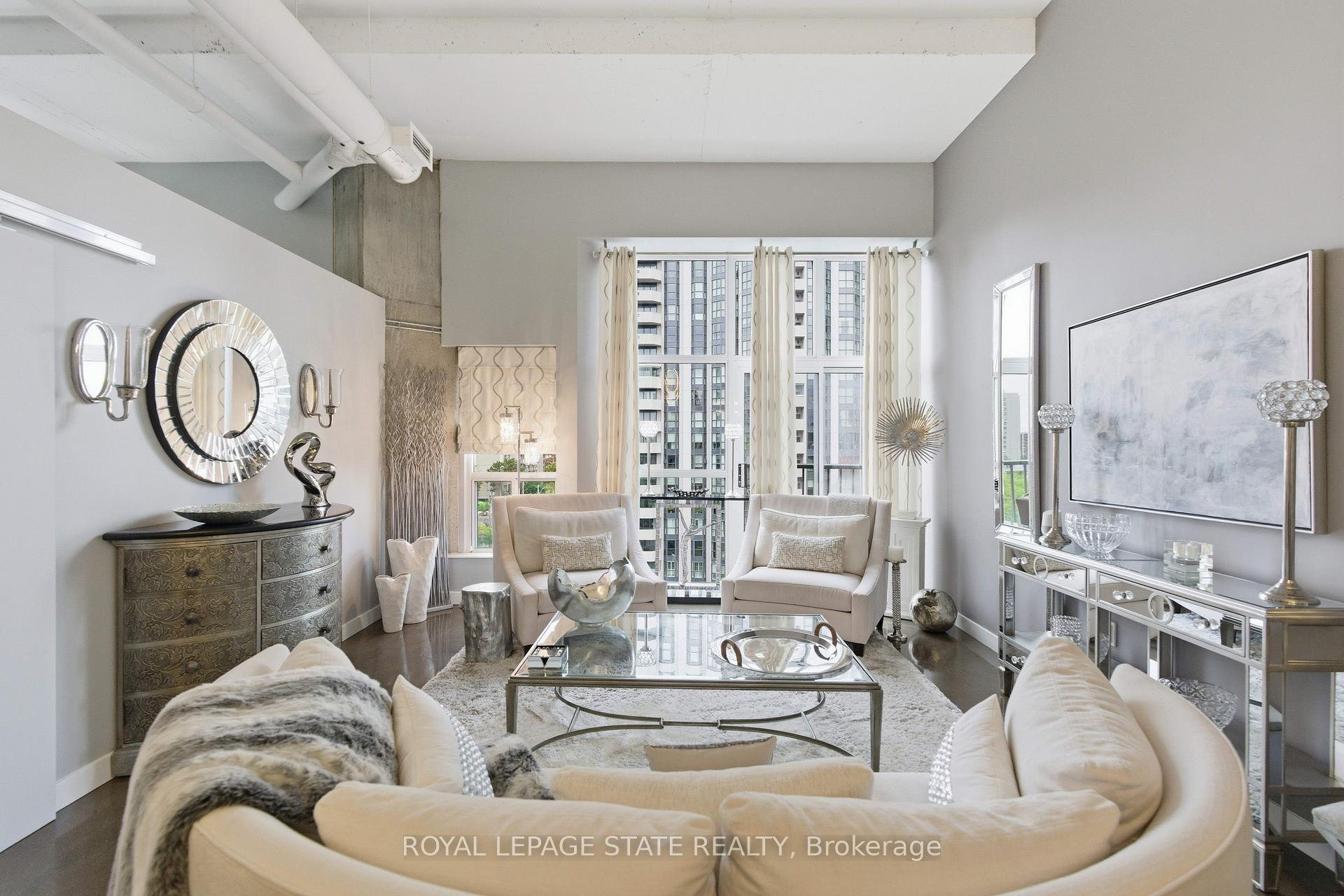 Photo 5 of Unit PH10, 66 Bay Street S, Hamilton, Durand — HOMEH