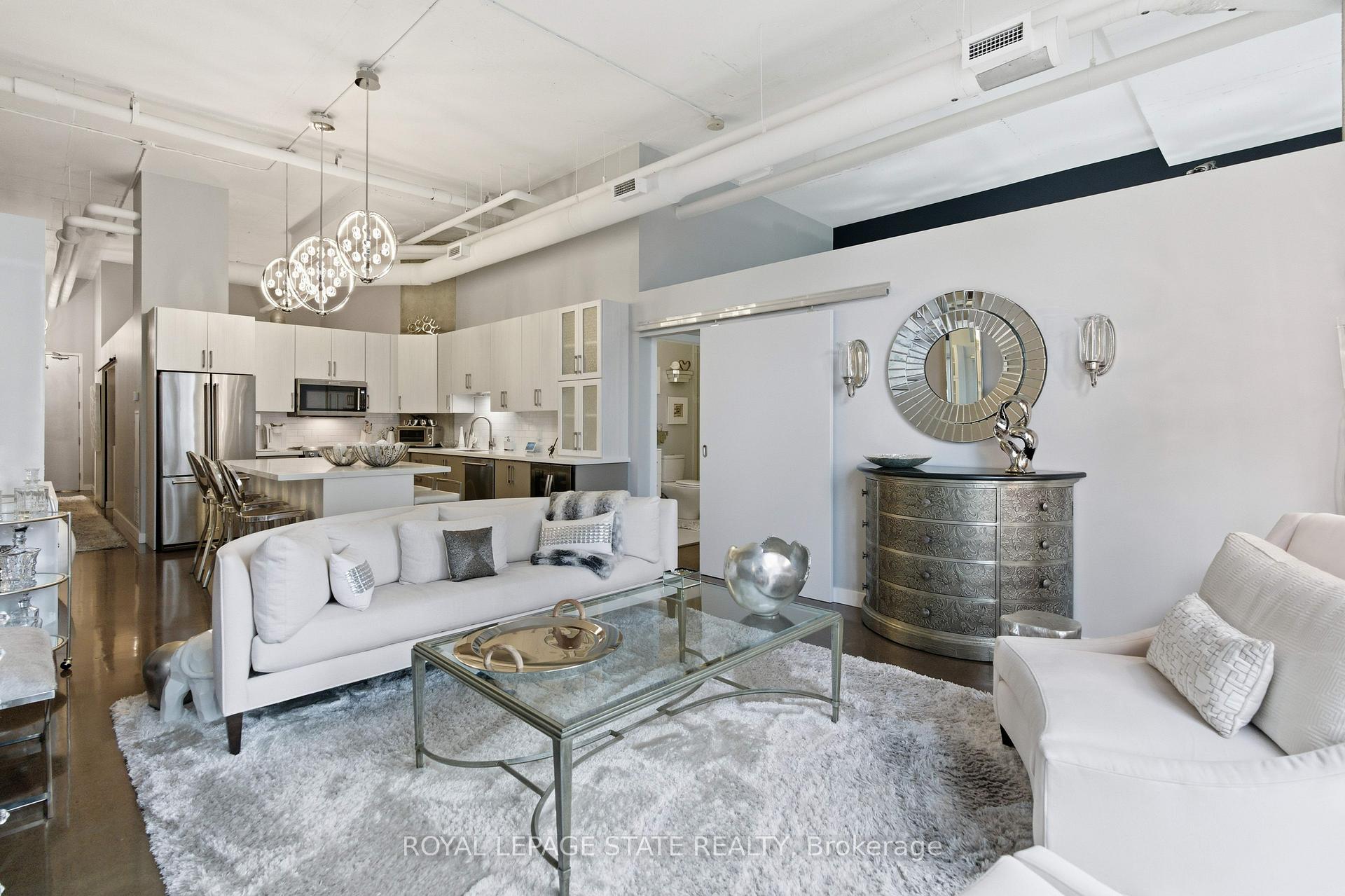 Photo 7 of Unit PH10, 66 Bay Street S, Hamilton, Durand — HOMEH