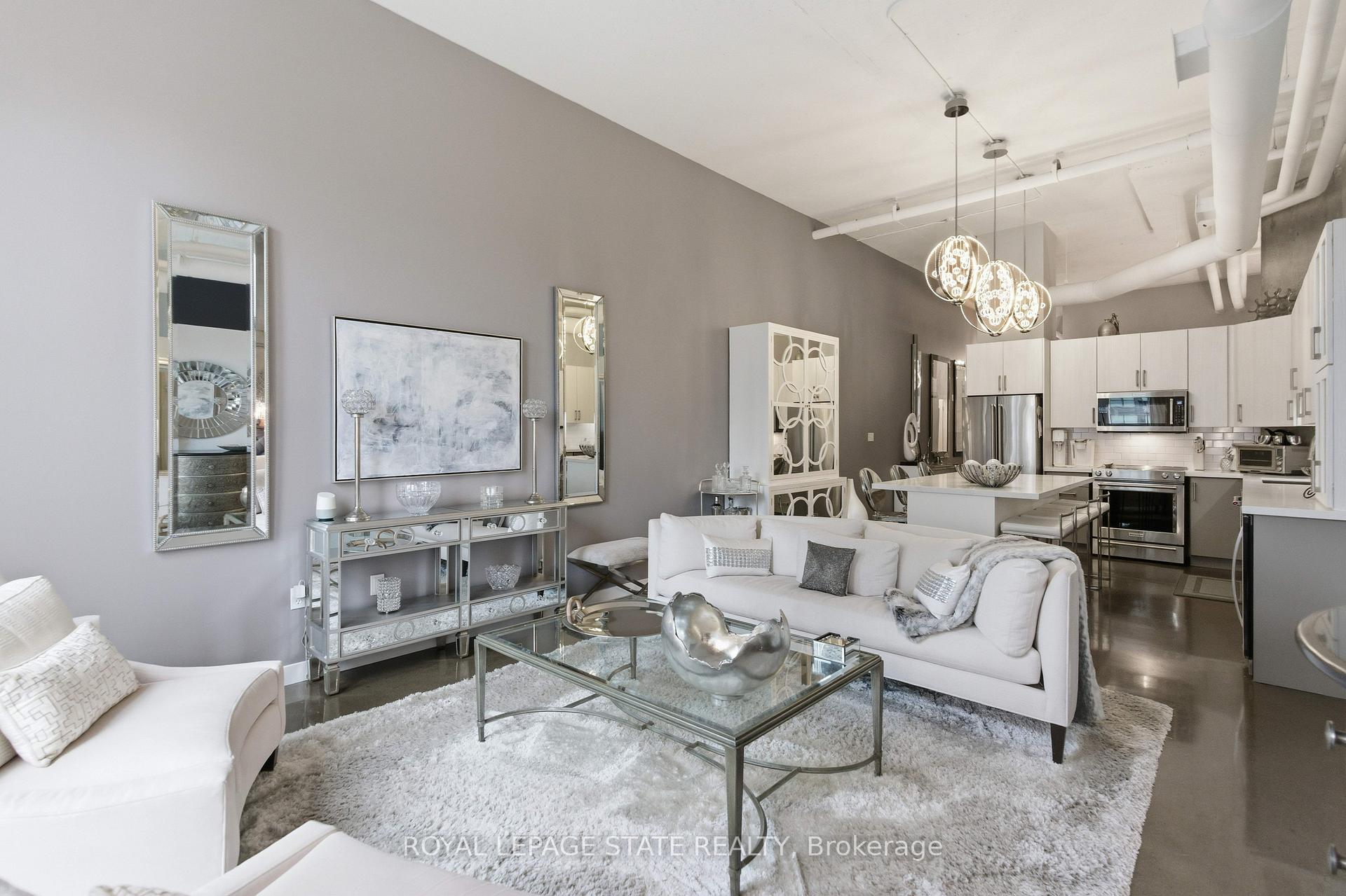 Photo 8 of Unit PH10, 66 Bay Street S, Hamilton, Durand — HOMEH
