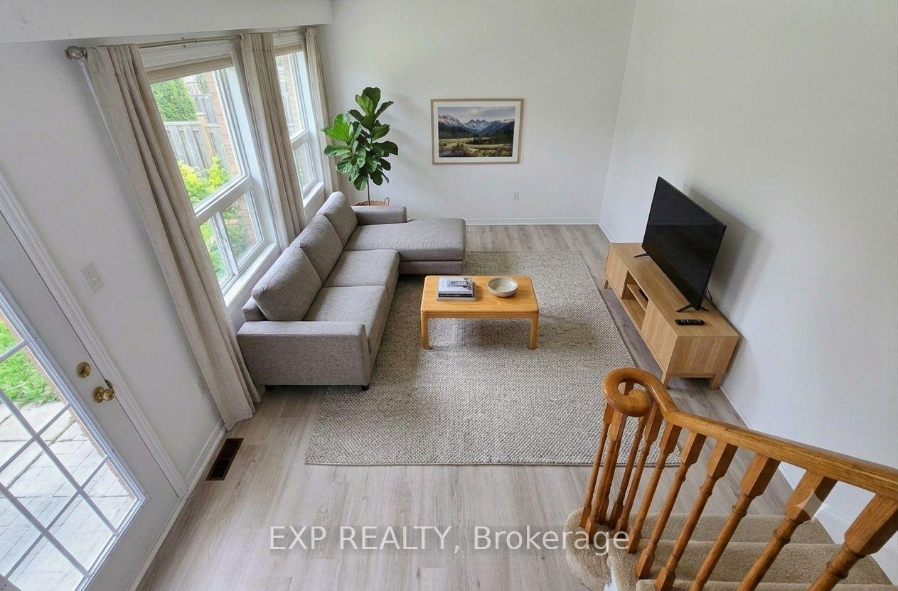 Photo 6 of Unit Upper, 384 Flagstone Way, Newmarket, Woodland Hill — HOMEH
