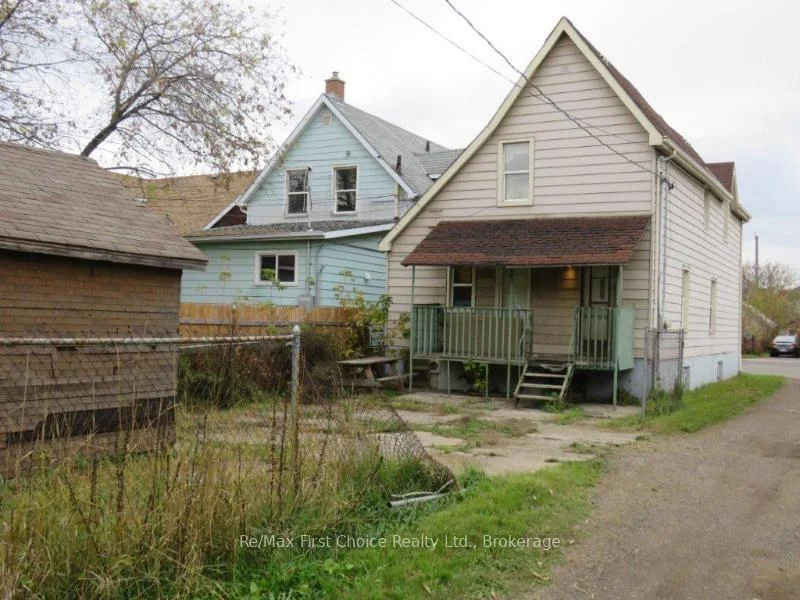 Photo 47 of 128 Cumming Street, Thunder Bay, East End — HOMEH