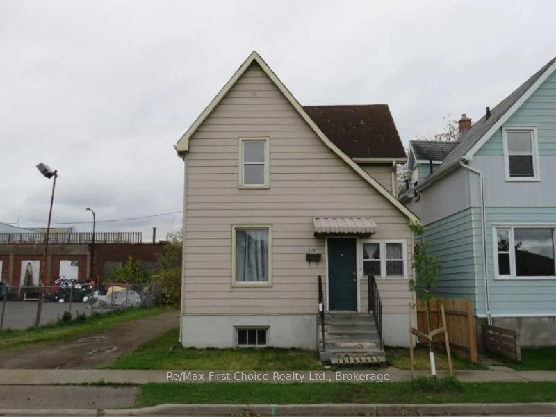Photo 53 of 128 Cumming Street, Thunder Bay, East End — HOMEH