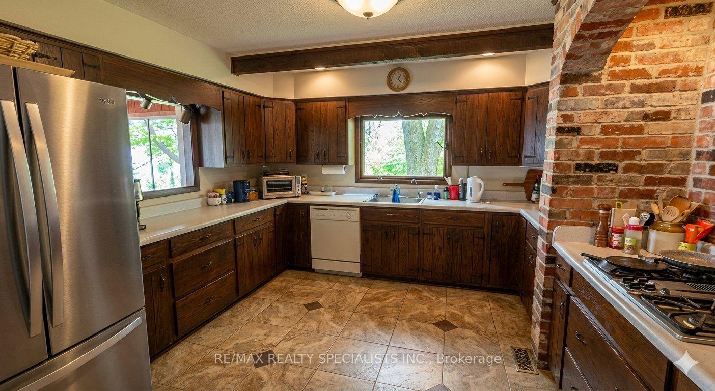 Photo 39 of 9 Shields Lane, Kawartha Lakes, Bexley — HOMEH