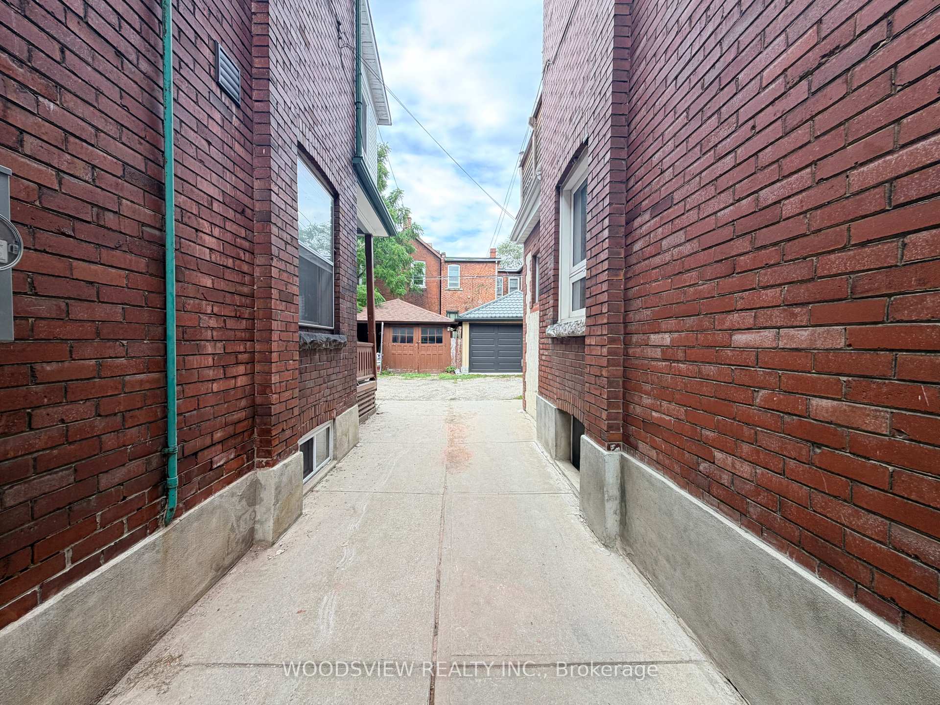 Photo 4 of Unit Lower, 152 Medland Street, Toronto, Junction Area — HOMEH