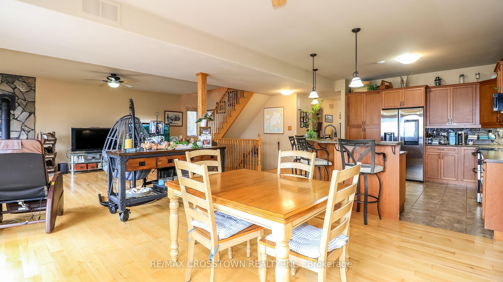 Photo 10 of 2325 Crystal Beach Road, Innisfil, Alcona — HOMEH