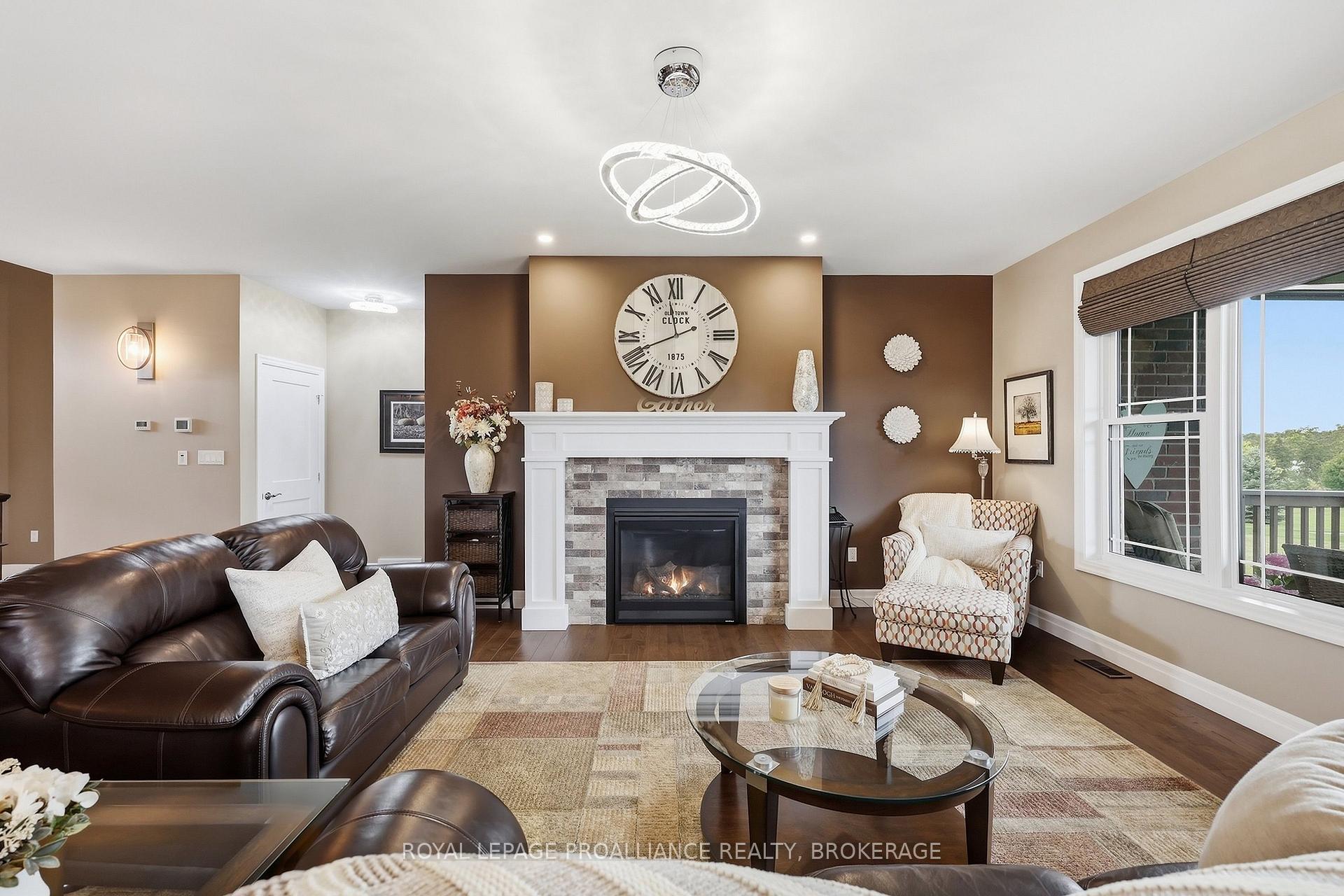 Photo 10 of 4 Sandstone Court, Frontenac, Frontenac South — HOMEH